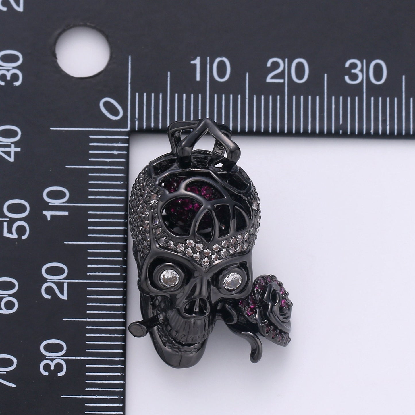 1pc 3D black eye skull charm/pendant, for DIY Jewelry Making European Charms Beaded Bracelet, Skull Neklace, 1836