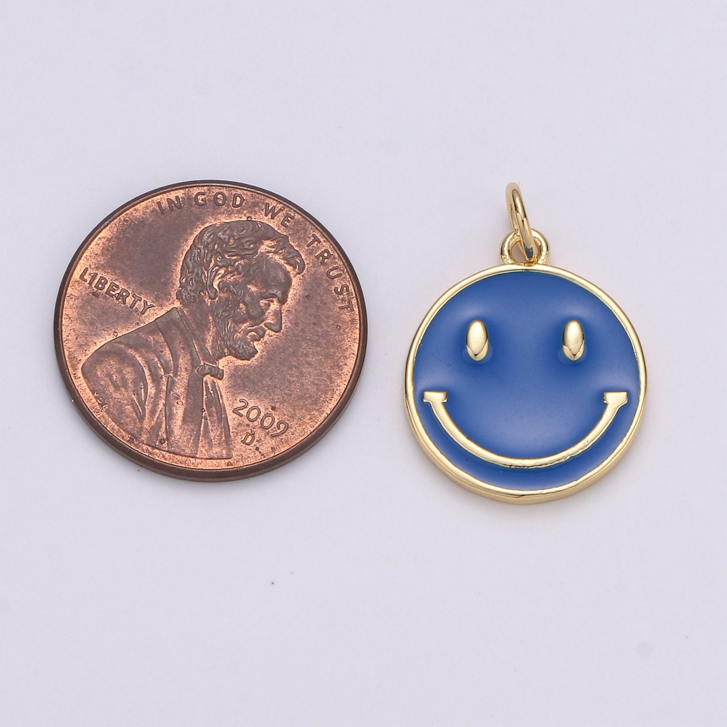 1pc Pink Enamel Happy Face Charm, Gold Enamel Happy Face Charms, Pinky Happy Face in Gold Round Charm,Dainty Smile charm, Enamel Charm 1167