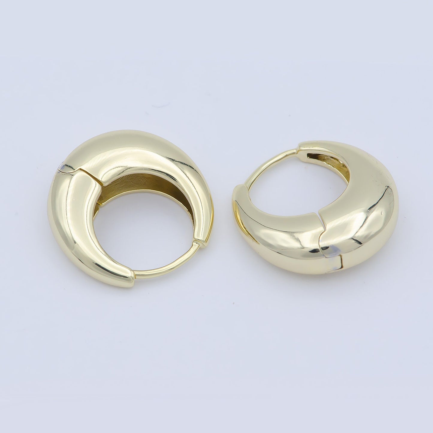 Chunky Gold Hoop, Bold Thick Gold Hoop, Lightweight Gold Chunky Earring, Thick Gold Earring, Hypoallergenic Sensitive Ears