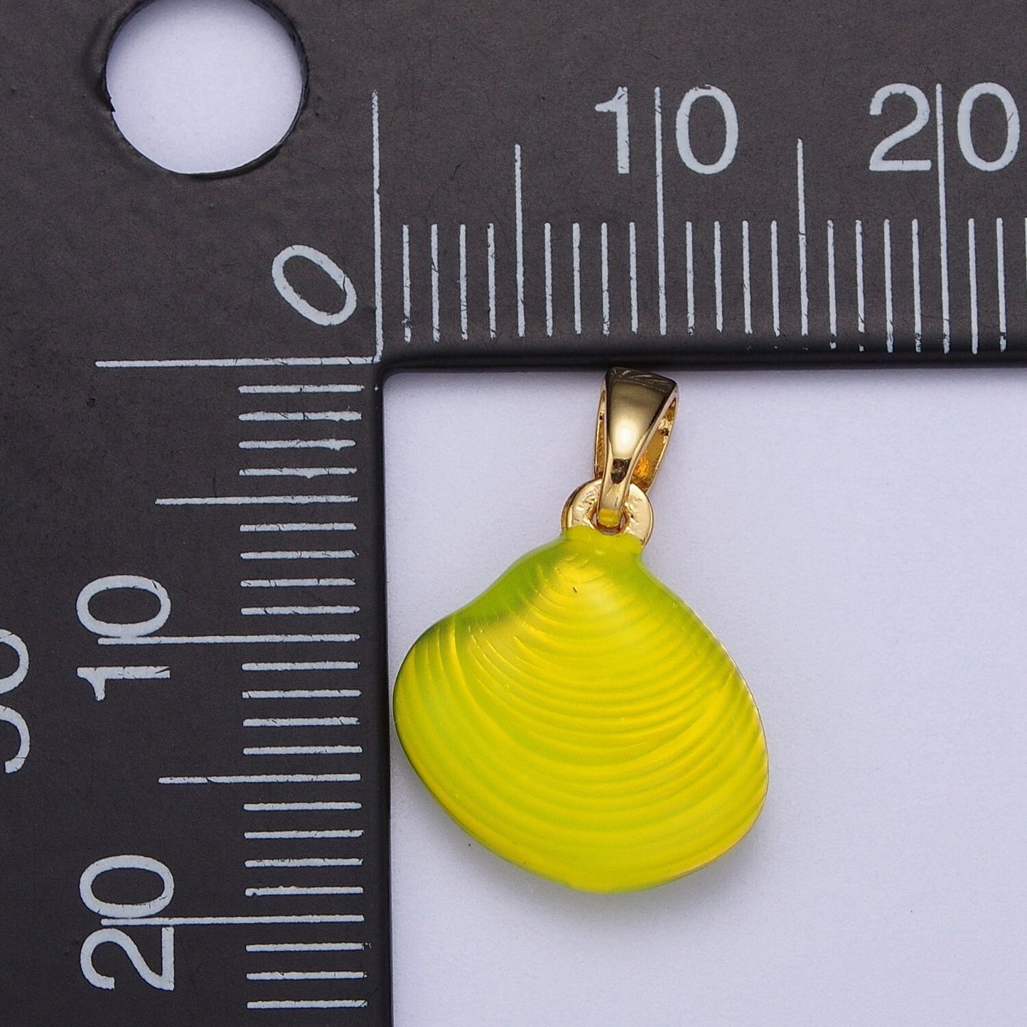 18.7x13.3mm Dainty Neon Colored Clam Shell Pendant, 24K Gold Plated Sea Shell Neon Charm, Beach Sea Life Seashell Charm | X-537~X-539
