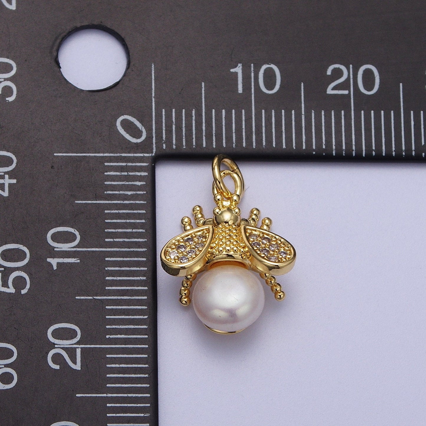 Micro Paved CZ Gold Bumble Bee Charm Insect Round White / Purple Pearl Pendant for Bracelet Necklace Earring | N-714