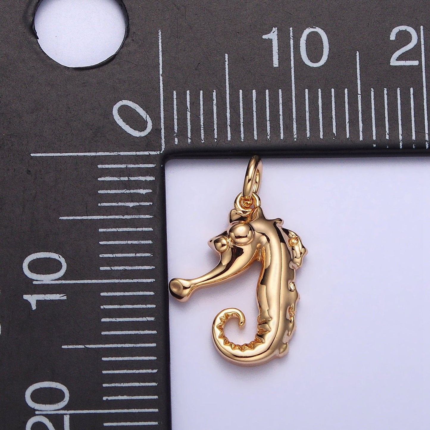 Mini Seahorse Charm Gold Under The Sea Ocean Wildlife Charm for Necklace Bracelet in Gold & Silver | AC187