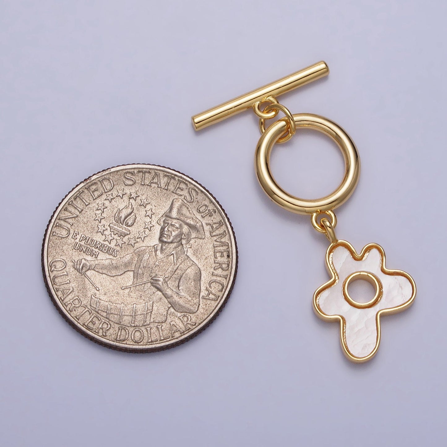 Abstract Shell Pearl Gold Flower Toggle Clasp, Jewelry Clasp OT Clasp Findings Z093
