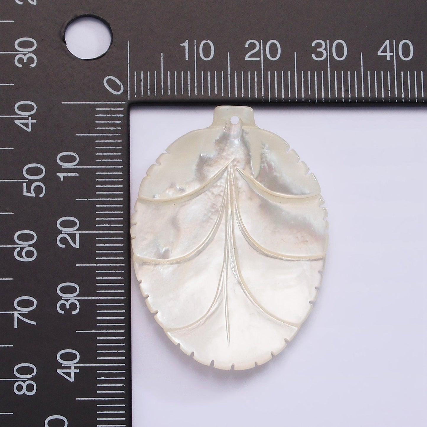 1x White Mother of Pearl Leaf Pendants MOP Leaf Charm Carved Leaf Pendants for Wedding Jewelry Necklace 30mm x 42mm