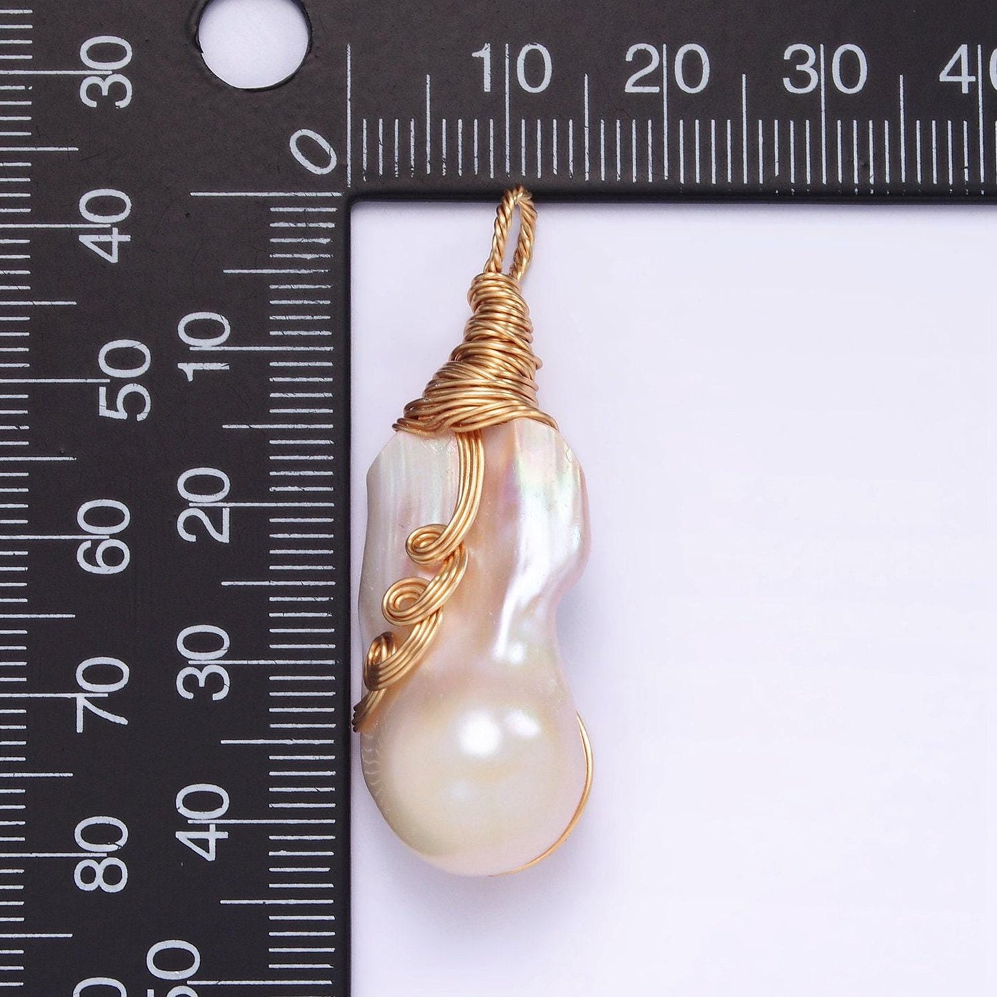 Big bold white baroque freshwater pearl with handmade gold wired pendant in gold statement jewelry p-1854