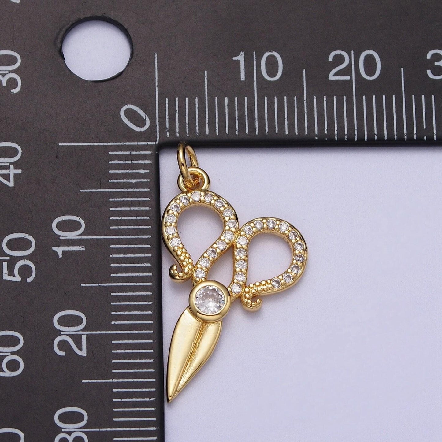 Gold plated tailor scissor pendant charm, dainty cz scissor charm pendant, for jewelry making supply e522