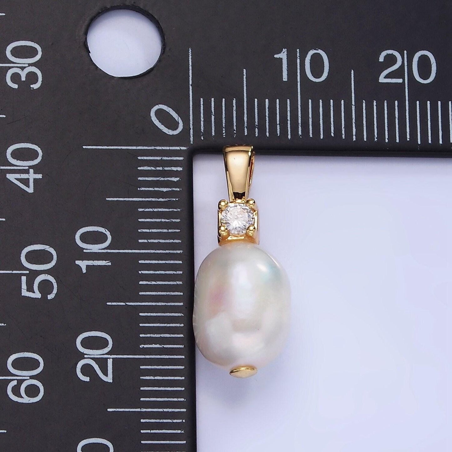 14k gold filled 20mm freshwater pearl oval cz pendant | p-1726