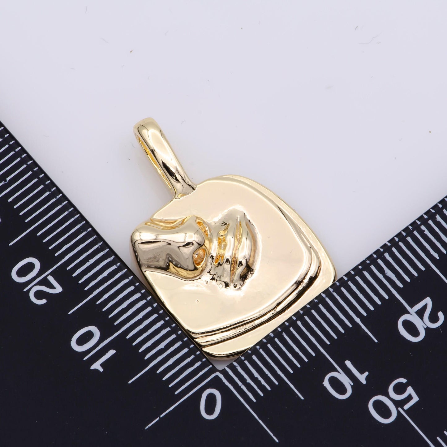 14k gold filled face portrait cameo woman charm | j925