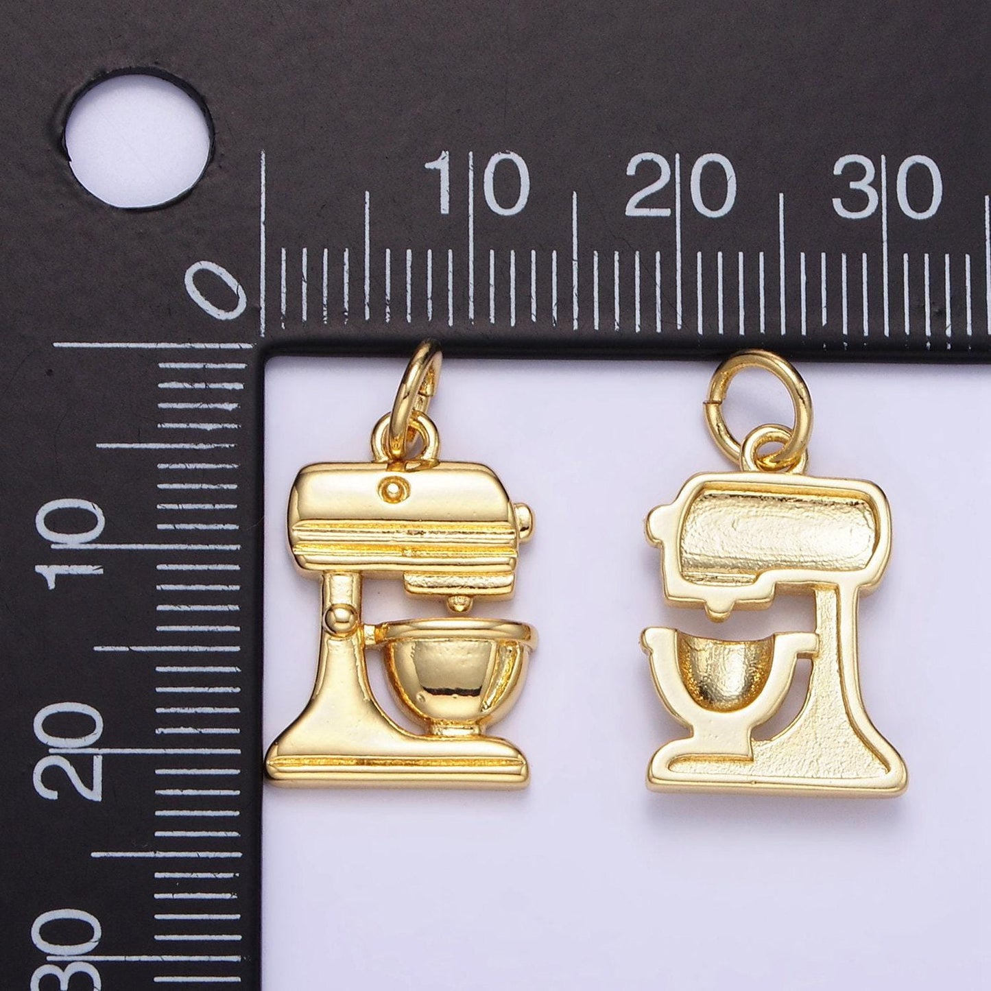 Dainty gold kitchen mixer charm stand kitchen mixer pendant appliance baker cake chef gift idea e353
