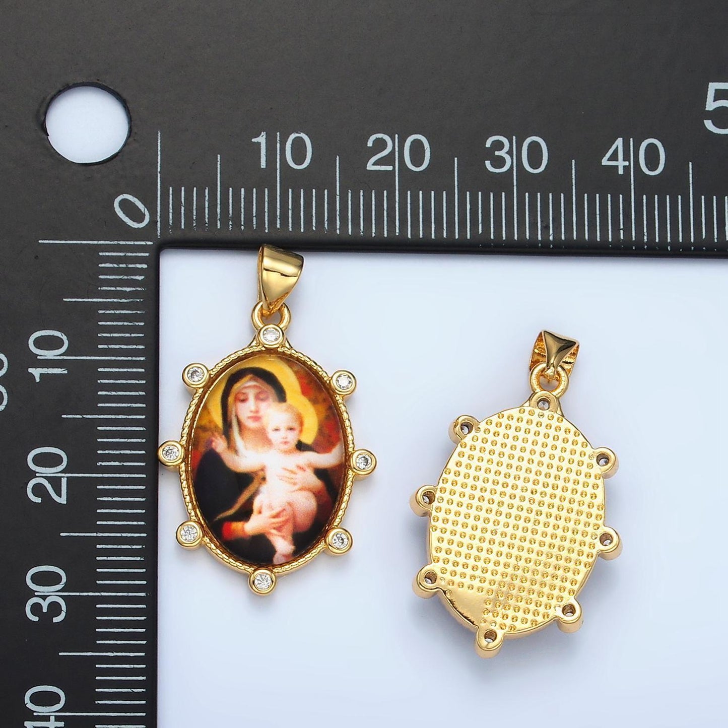 Dainty gold filled catholic medals virgin mary pendant our lady of guadalupe with baby jesus picture pendant medallion religious charm aa903