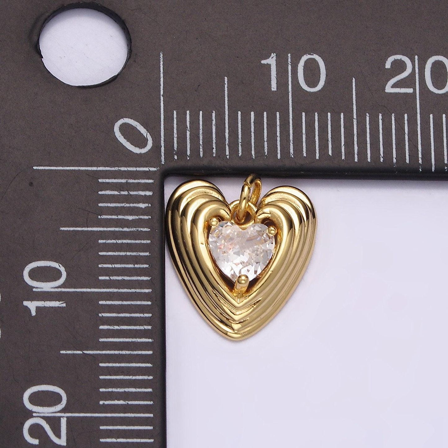 Gold radial heart pendant, 14k gold filled cz sunburst love heart token charm w. decorative edge | n-1489