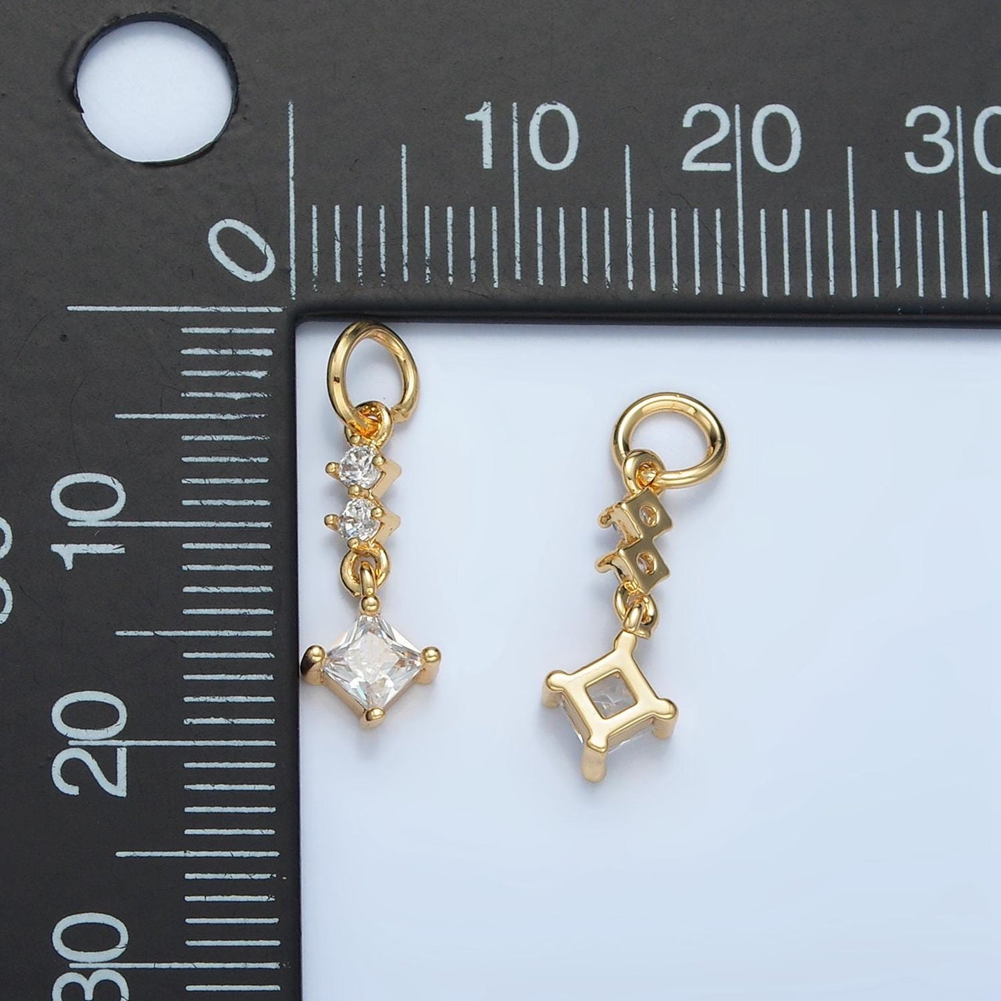 Linear clear cz rhombus drop gold filled abstract charm | e-738