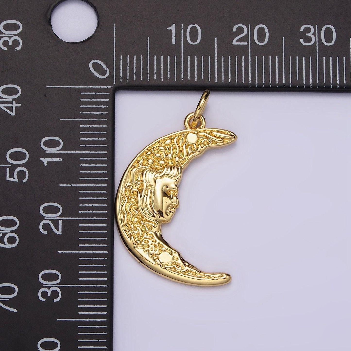 14k gold filled 25mm hammered celestial crescent moon face charm | n1535