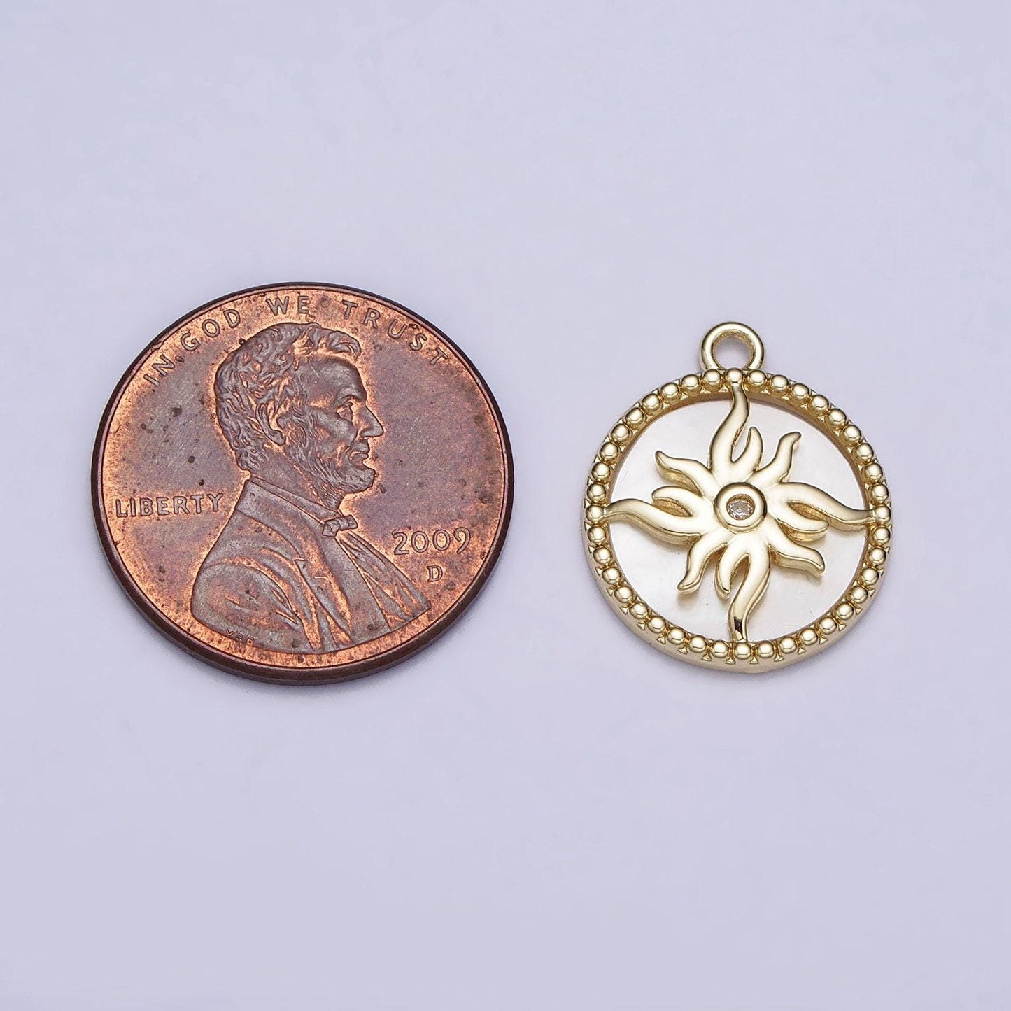 Mini sun charms gold sun burst charms. handmade jewelry supplies. diy craft supplies. handmade supplies ac1056
