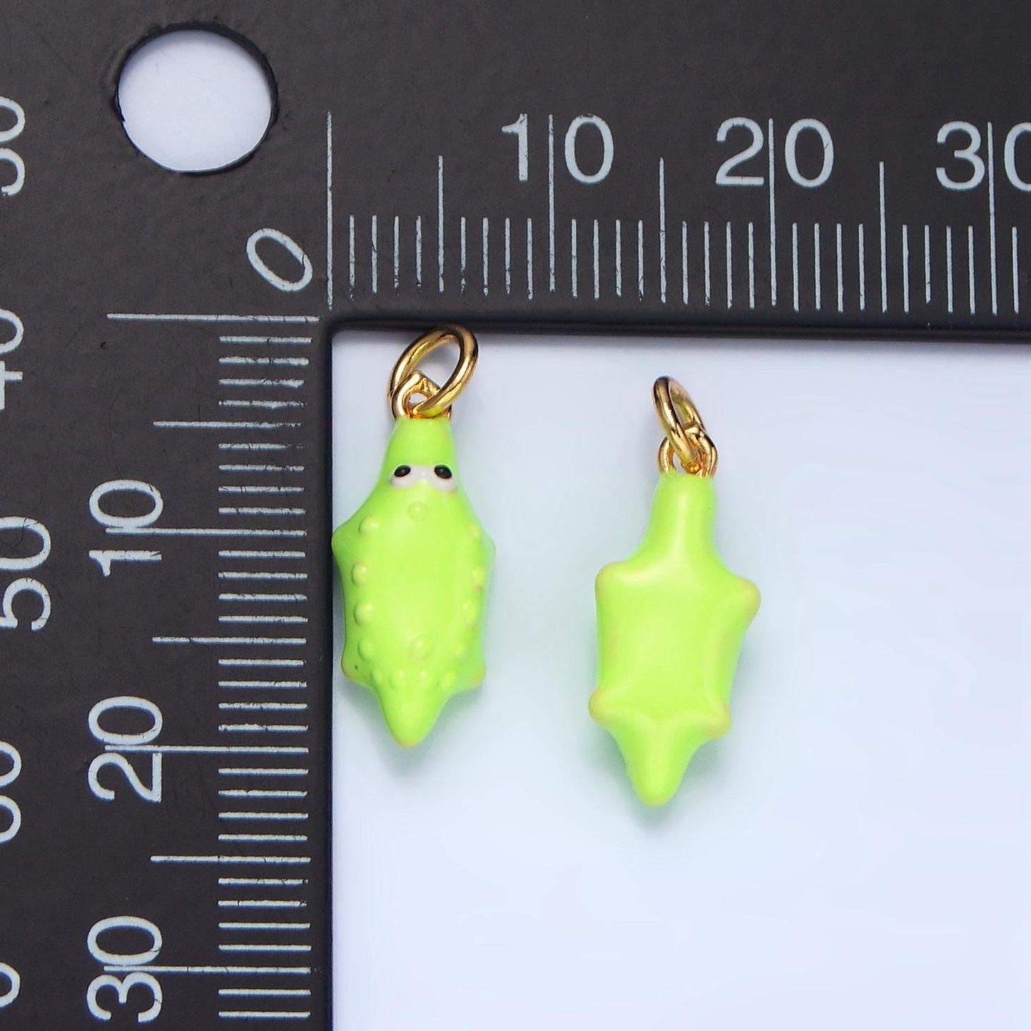Neon green alligator crocodile gator charm glass animal pendant charm | x308