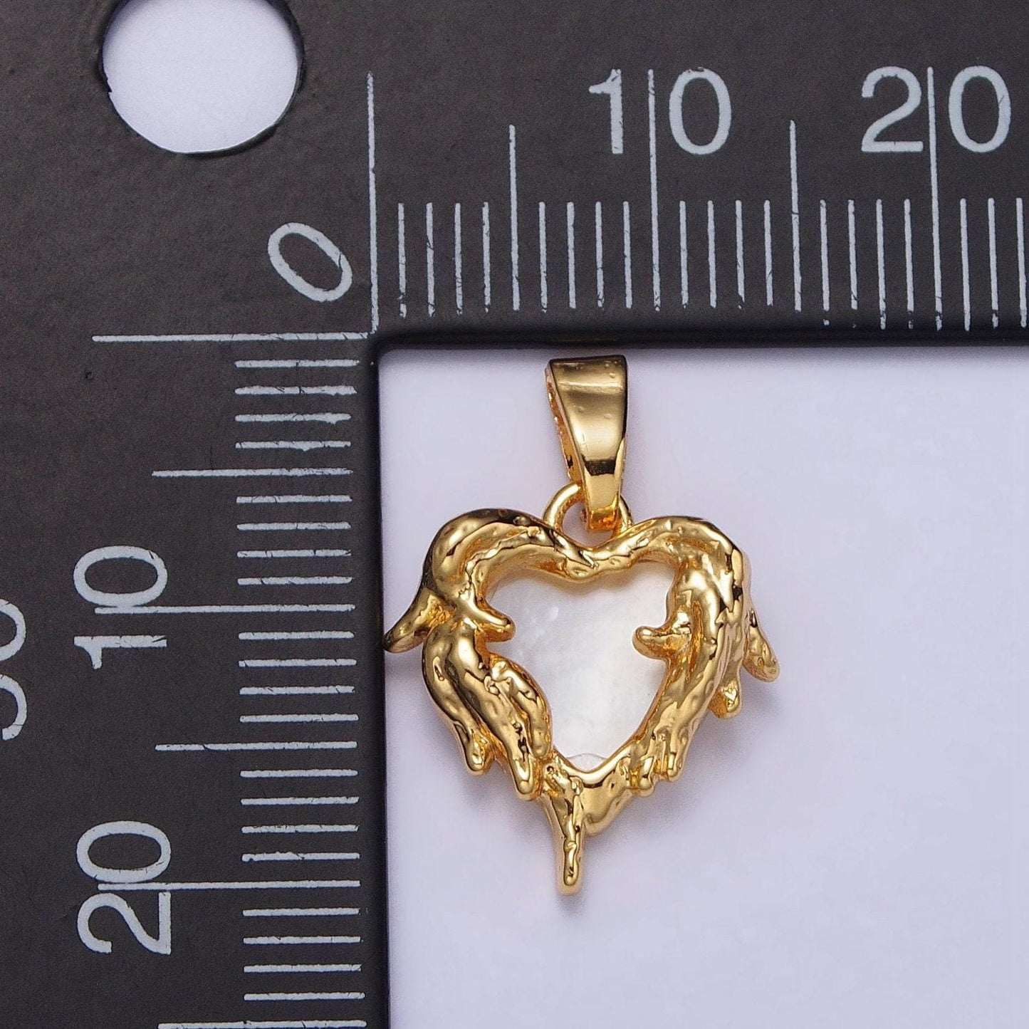 Dainty 24k gold filled shell pearl gold molten drip heart pendant | aa109