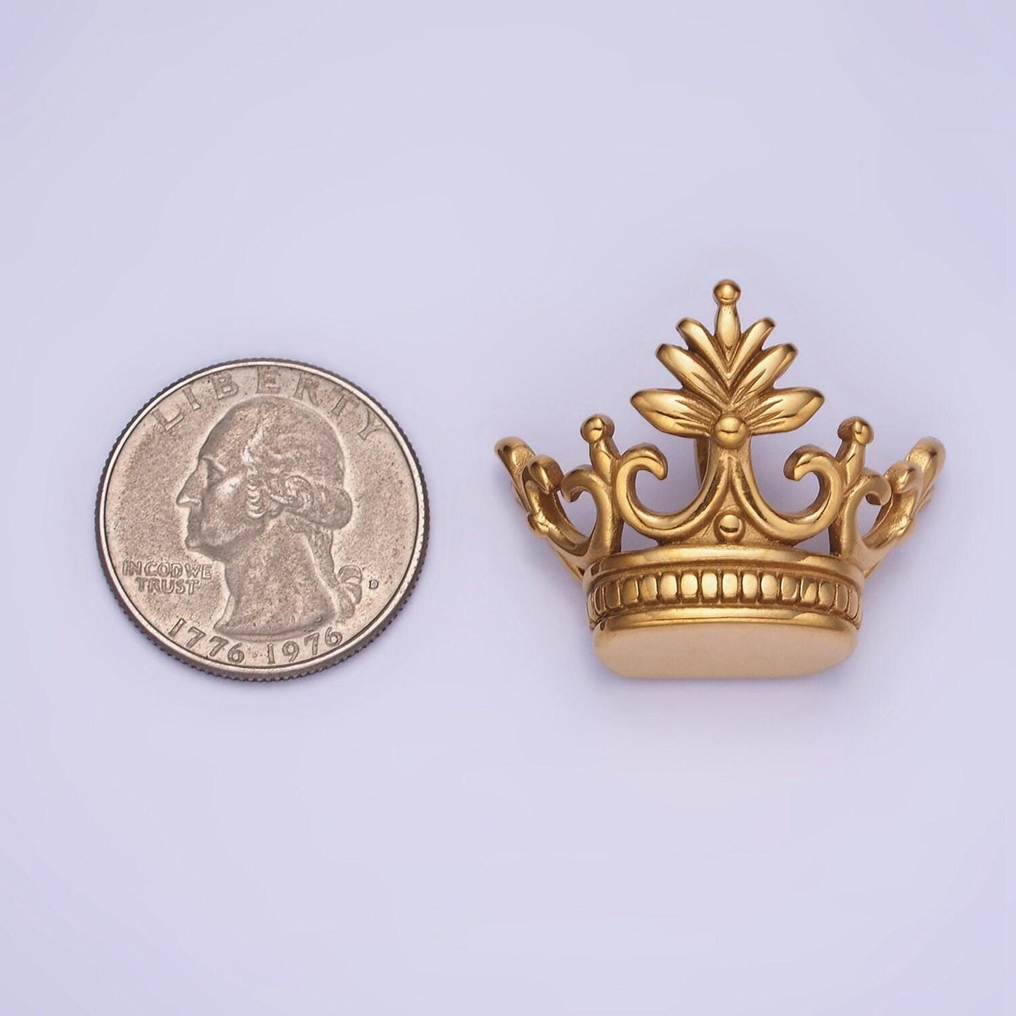 Stainless steel 30mm leaf royal crown back loop pendant in gold & silver | p1386