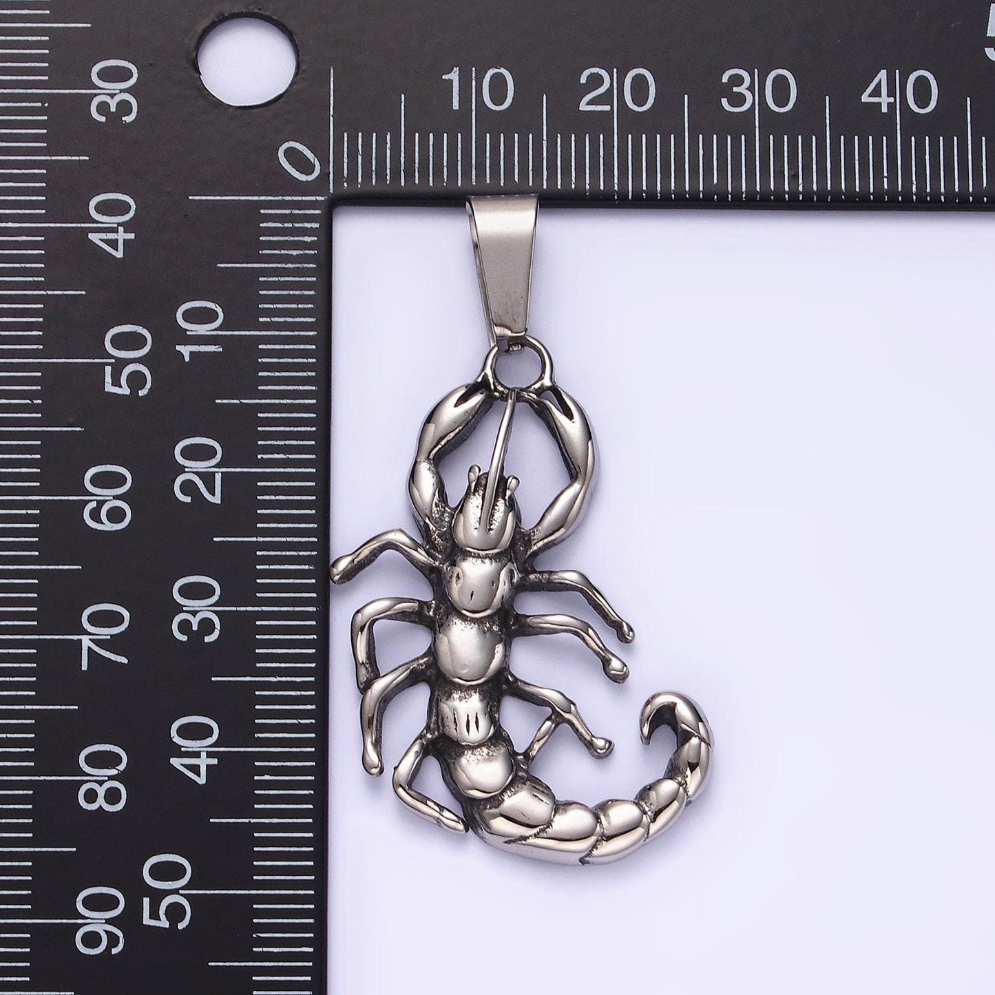 Stainless steel 43mm scorpion animal pendant | p749