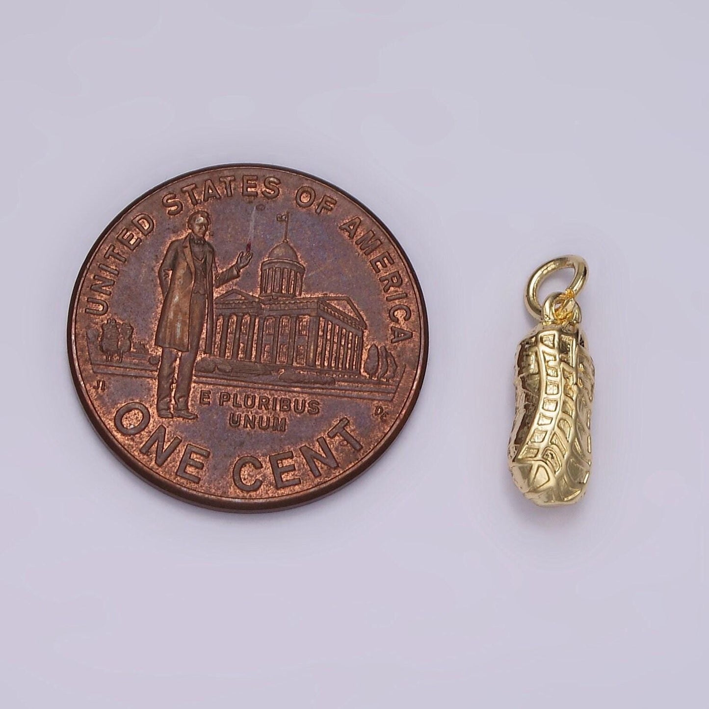 Small gold peanut charm, peanut lover pendant foodie mix charm for bracelet necklace earring component ag442