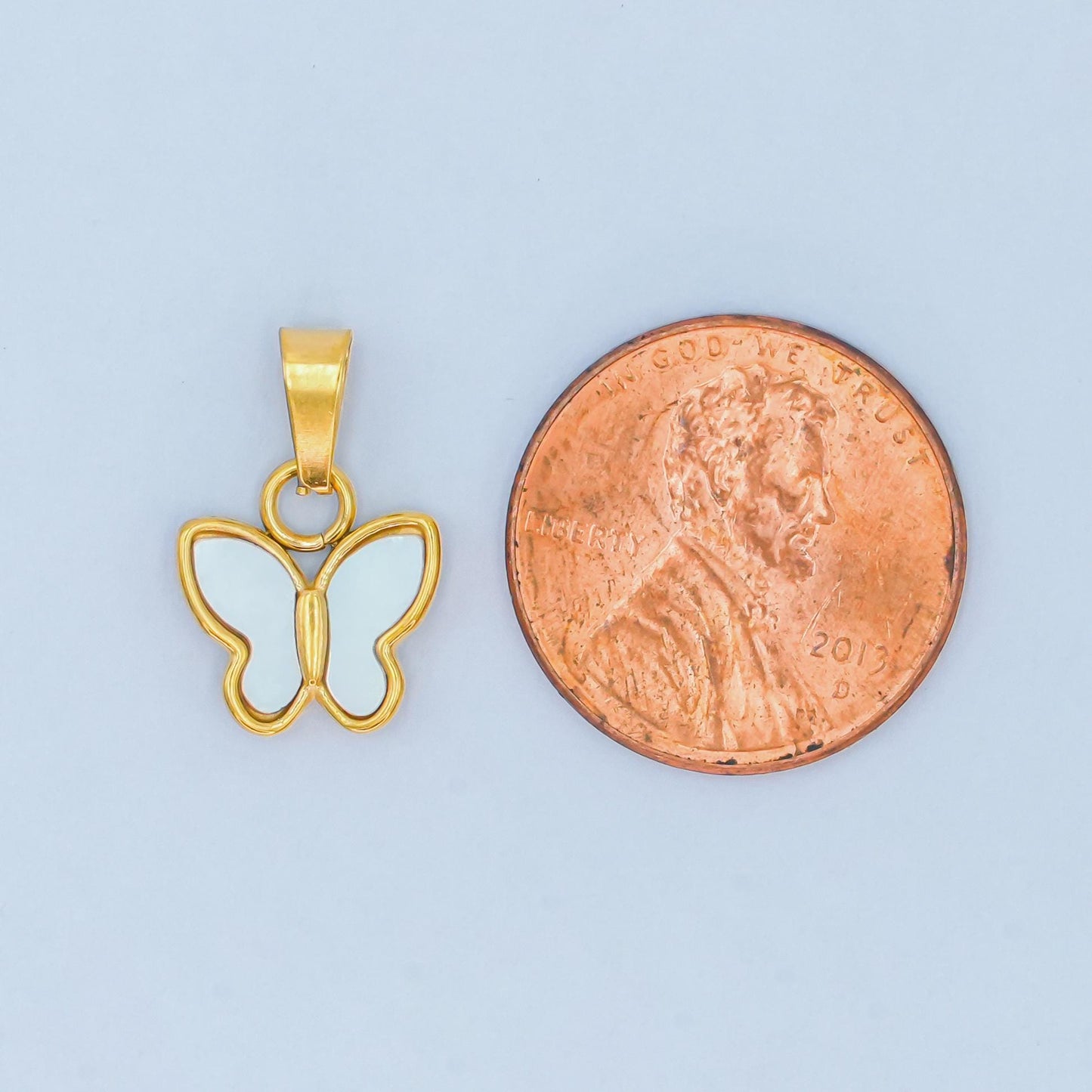Stainless steel Gold butterfly Pendant Shell Pearl charm | P-1547