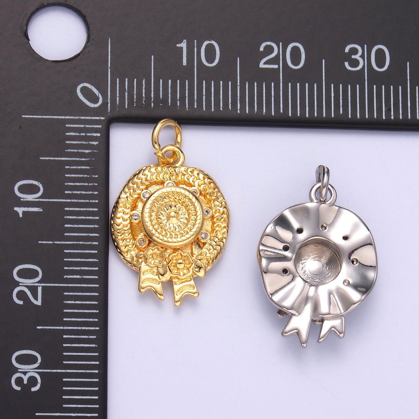 Dainty Gold Straw Hat Ribbon Charm Summer Beach Girl hat ribbon Pendant for Bracelet Necklace N-015