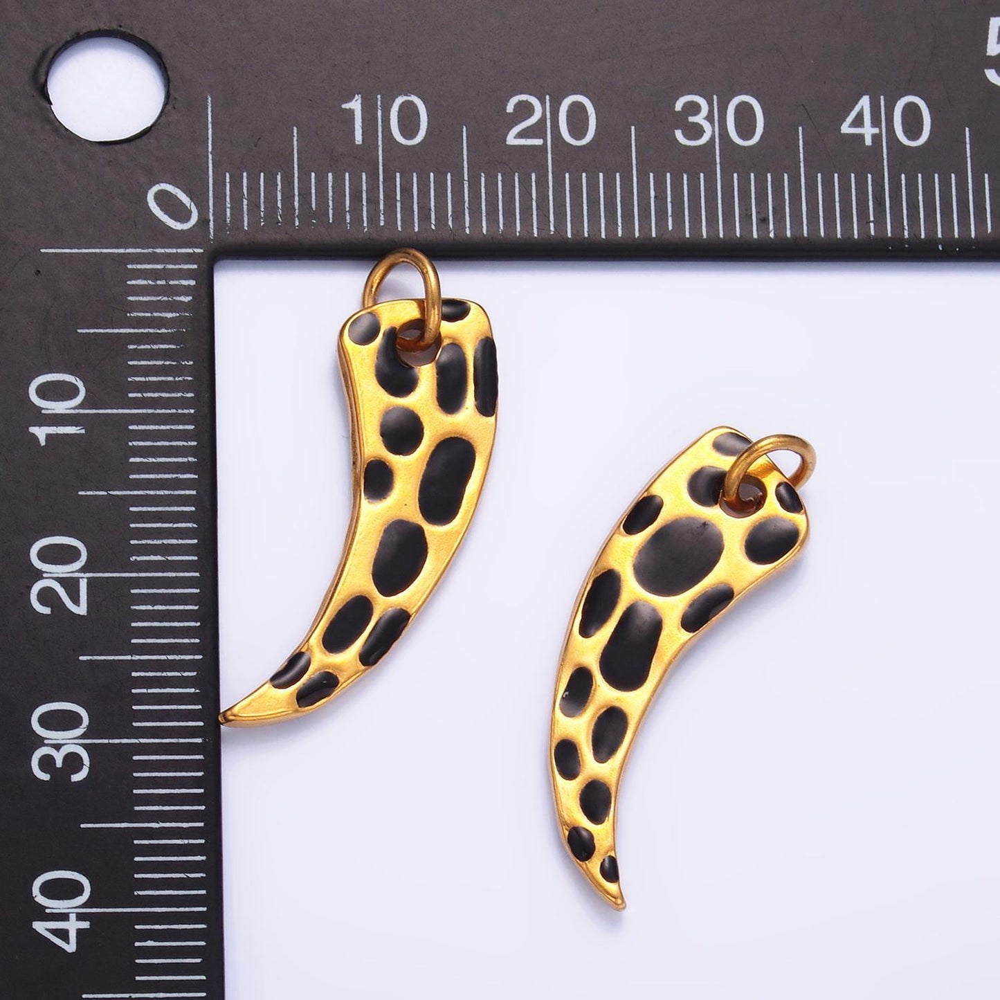 Long Horn PVD Gold Plated Stainless Steel pendant Tusk charm for necklace Leopard Print Inspired P-646