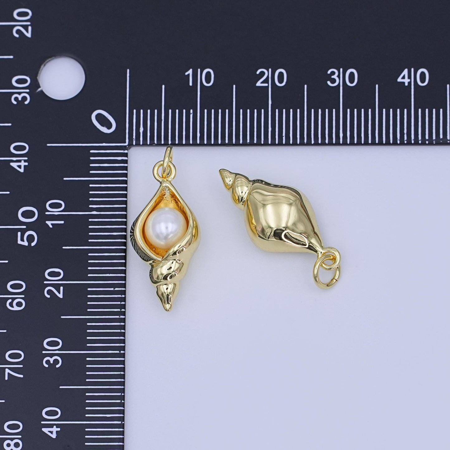 24K Gold Filled White Shell Pearl Conch Clam Sea Shell Charm | AF450