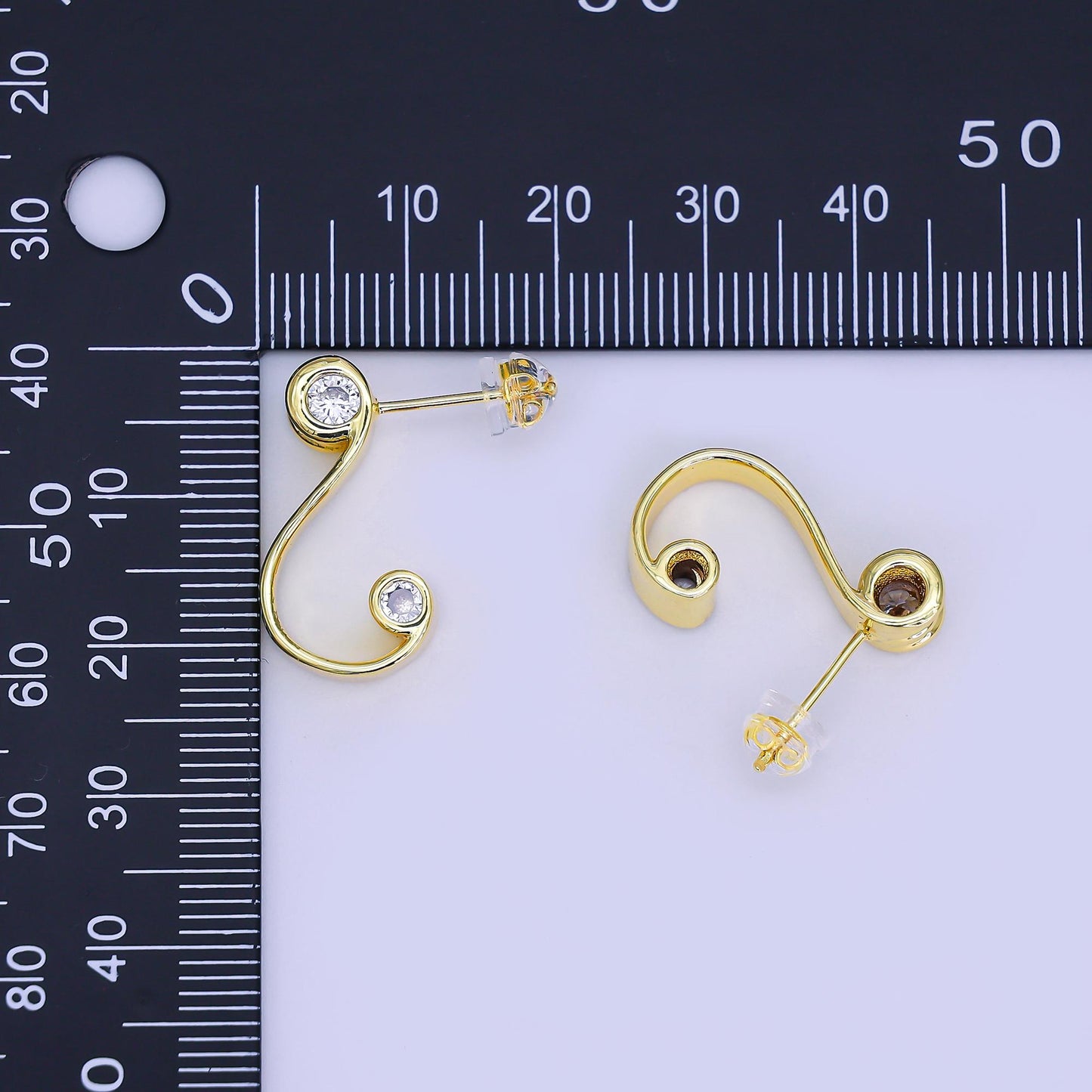 24K Gold Filled Clear CZ S-Curve Stud Earrings | AI439