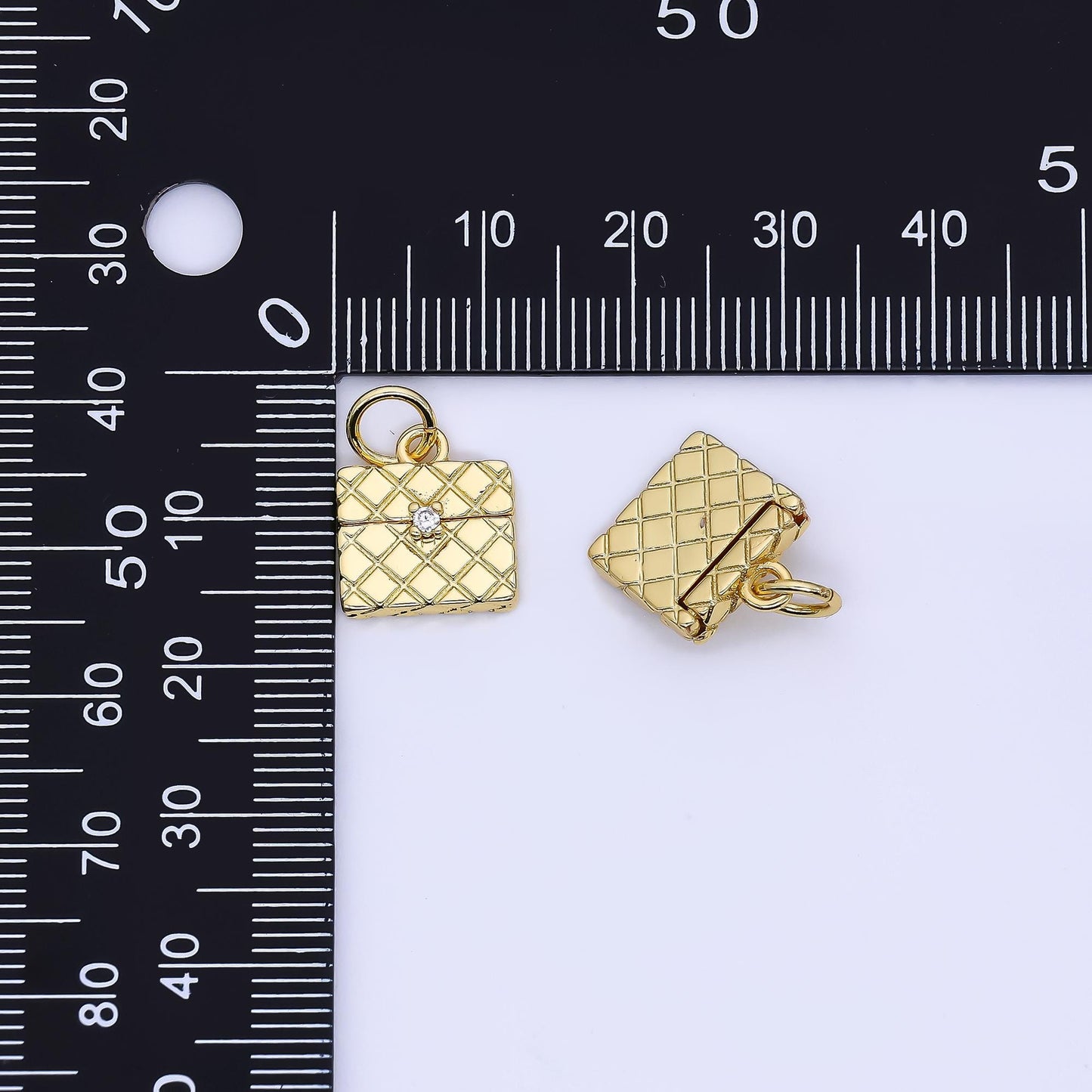 24k gold Filled dainty Quilted purse bag Charm pendant for Fashionista bracelet necklace component | W-641