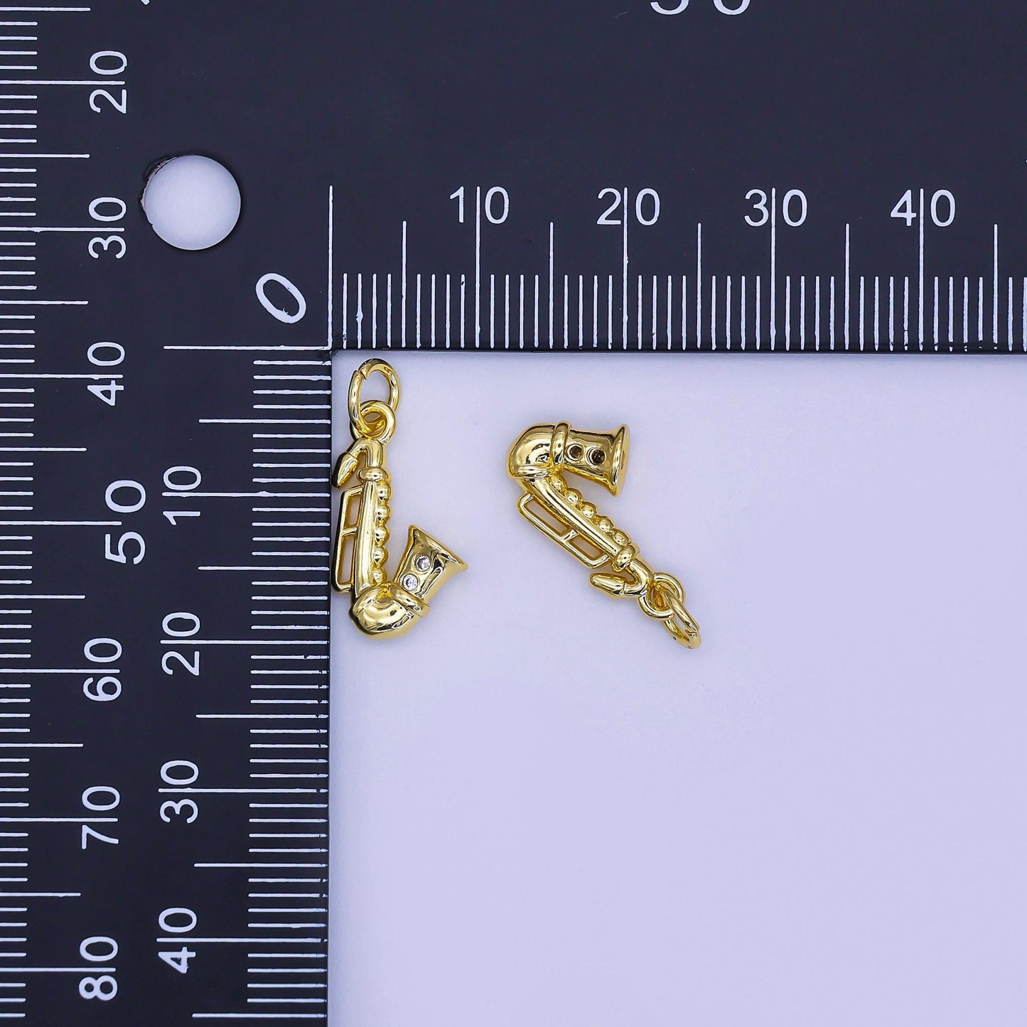 Mini Saxophone pendant charm, musical pendant charm, Jazz pendant, for diy jewelry AJ-315