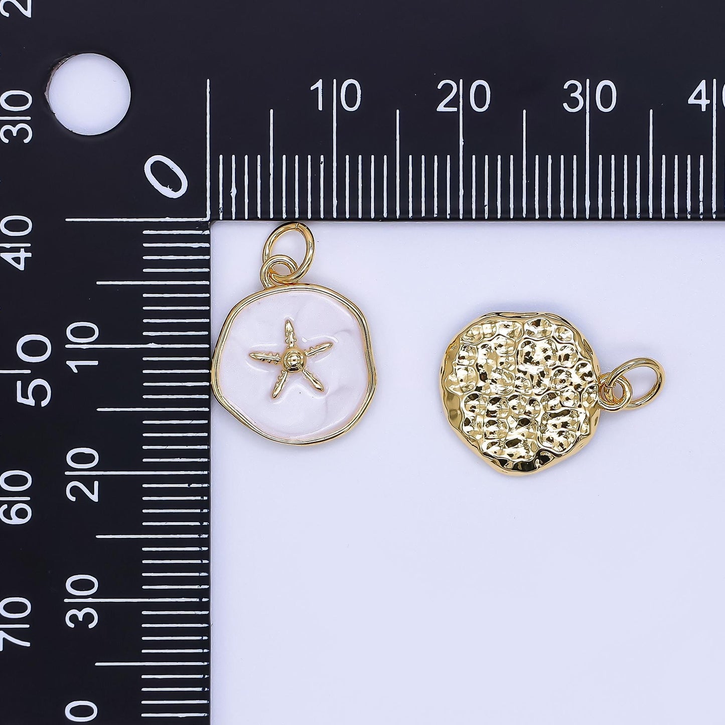 Enamel gold starfish Beach Charm medallion round charm for jewelry making | AF-527