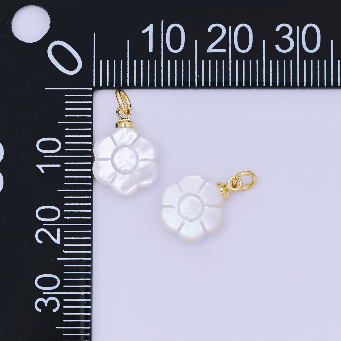 24k gold filled shell pearl Daisy charms flower pendant for bracelet necklace earring charm P-1598