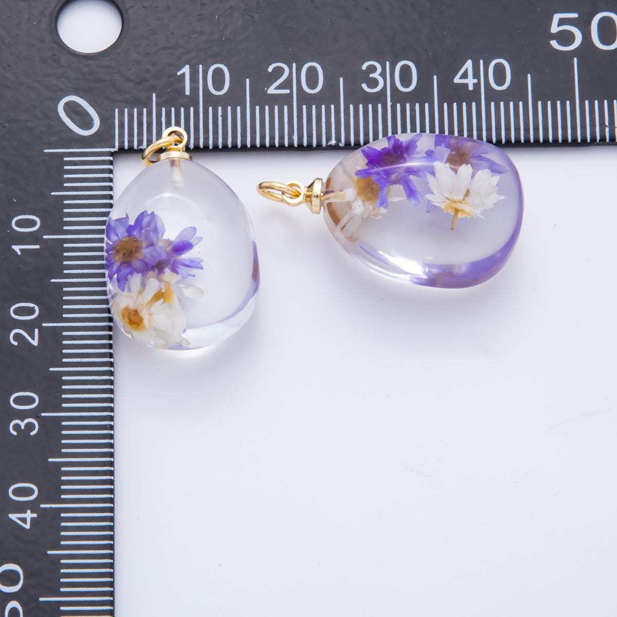18K Gold Filled 28mm Resin Pebble Ocean Bloom Flower Charm | AH858 AH859