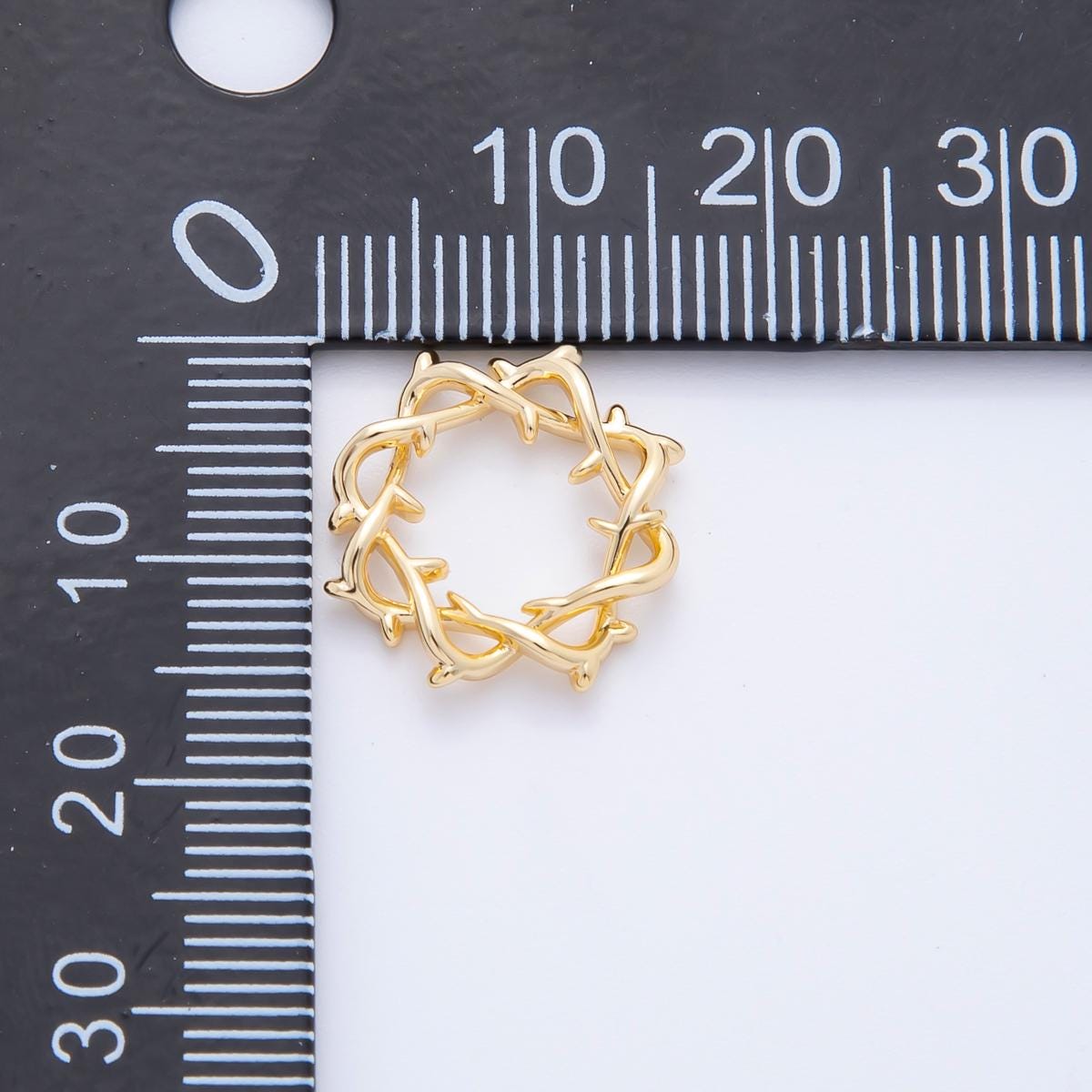 18k gold filled mini Jesus Crown of Thorn Cham | Z1239