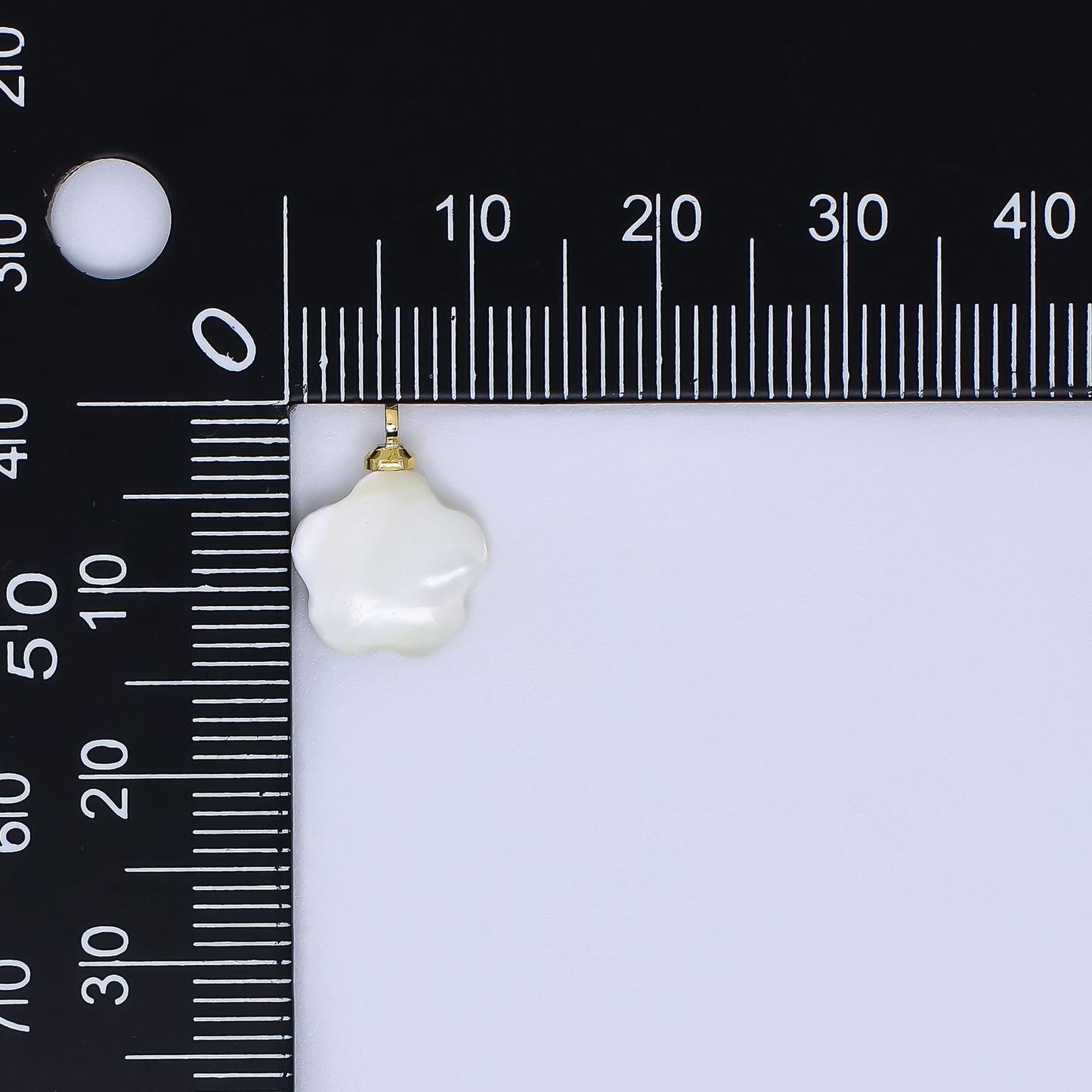 Dainty Flower pendant lead nickel free 24k gold filled Daisy Charm Pearl Flower charm necklace bracelet jewelry making P-A1825