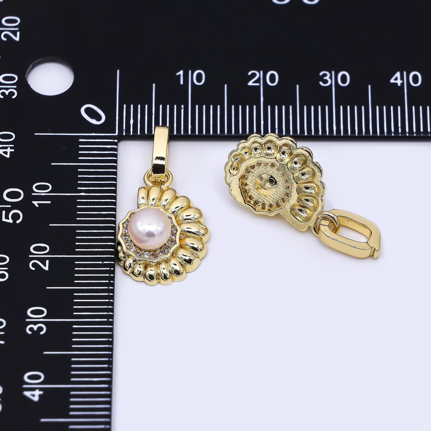 24K Gold Filled 18mm Micro Paved CZ Shell Pearl Ammonite Sea Shell Pendant | AA-1601