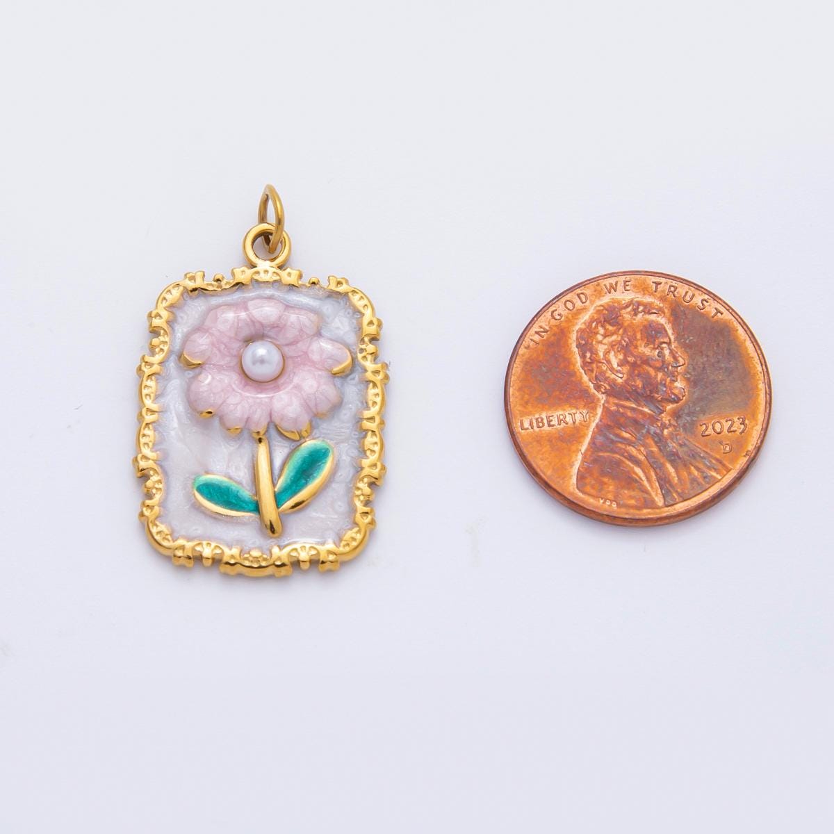 Stainless steel gold Flower Charm necklace pendant Pink Daisy Floral charm for Charm Necklace Bracelet Supply C-095