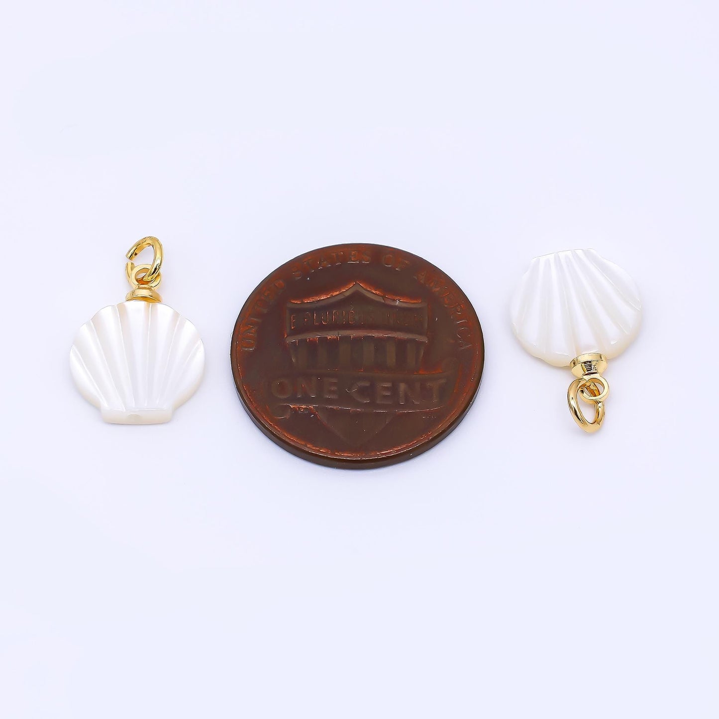 24K Gold Filled 13mm Shell Pearl Scallop Fan-Shaped Sea Shell Charm | P-1792