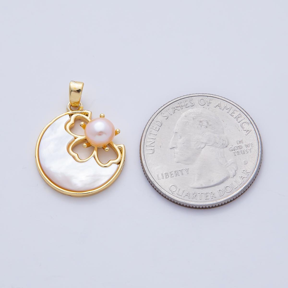 18K Gold Filled 20mm White & Pink Shell Pearl Clover Flower Pendant Dainty Floral Charm DIY Jewelry Making Supply for Necklace | AF1189
