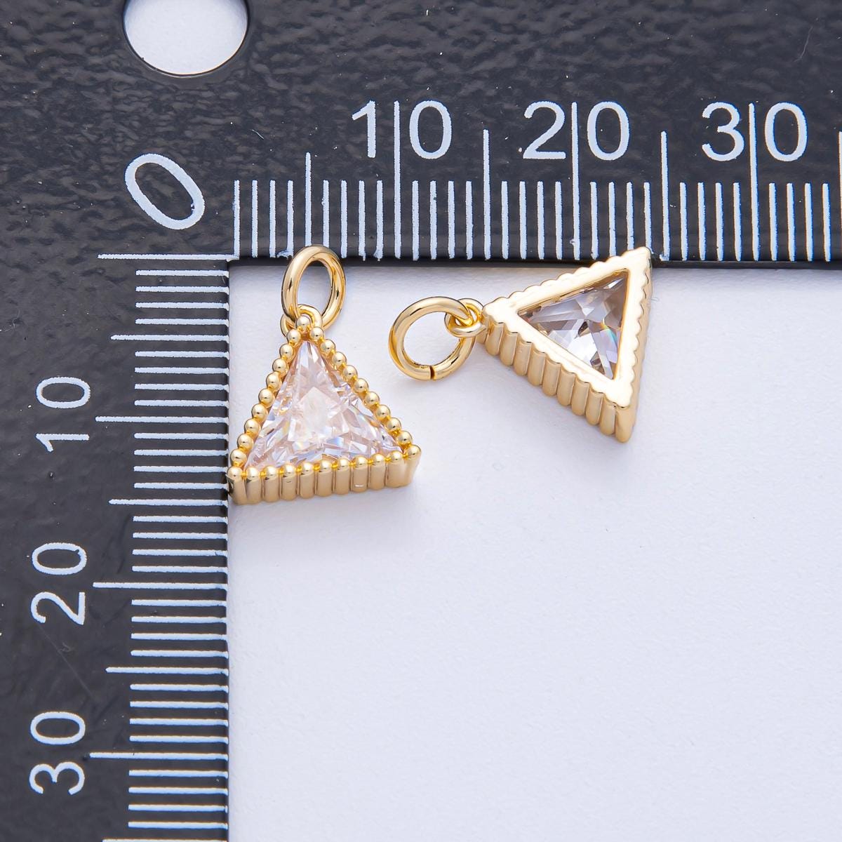 18k Gold Filled 11.1mm Clear CZ Triangle Ribbed Mini Charm Elegant Finding DIY Jewelry Supply for Custom Necklace Bracelet | AK-032