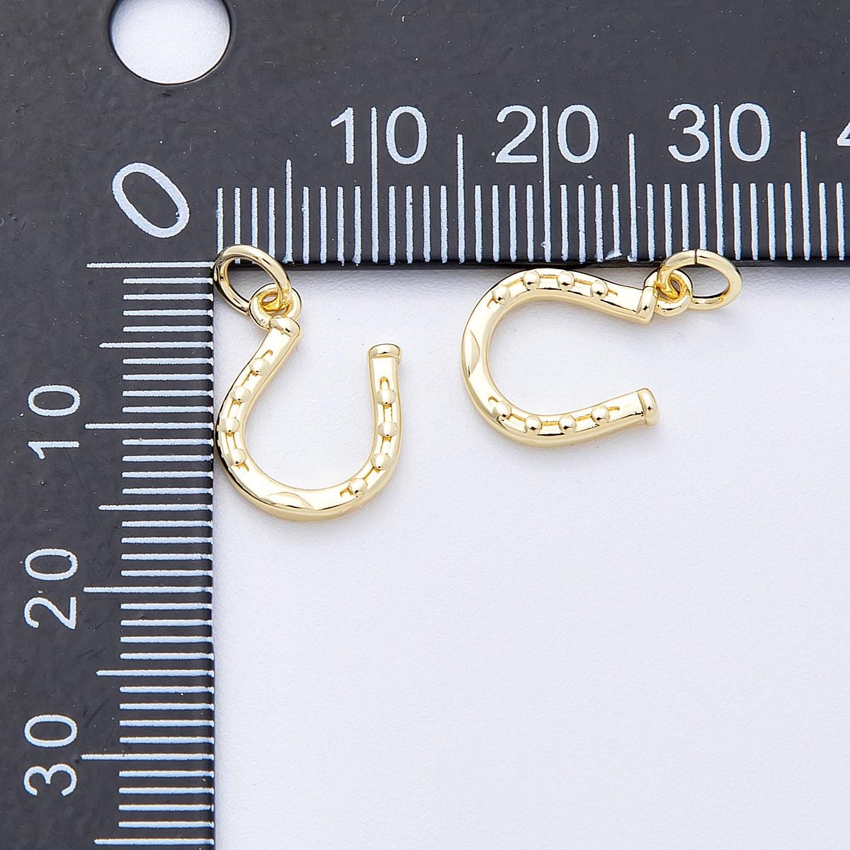 16K Gold Filled 12.4mm Textured Horseshoe Pendant Lucky Charm U-Shape Charm DIY Jewelry Making Supply for necklace | CHARMS-00129