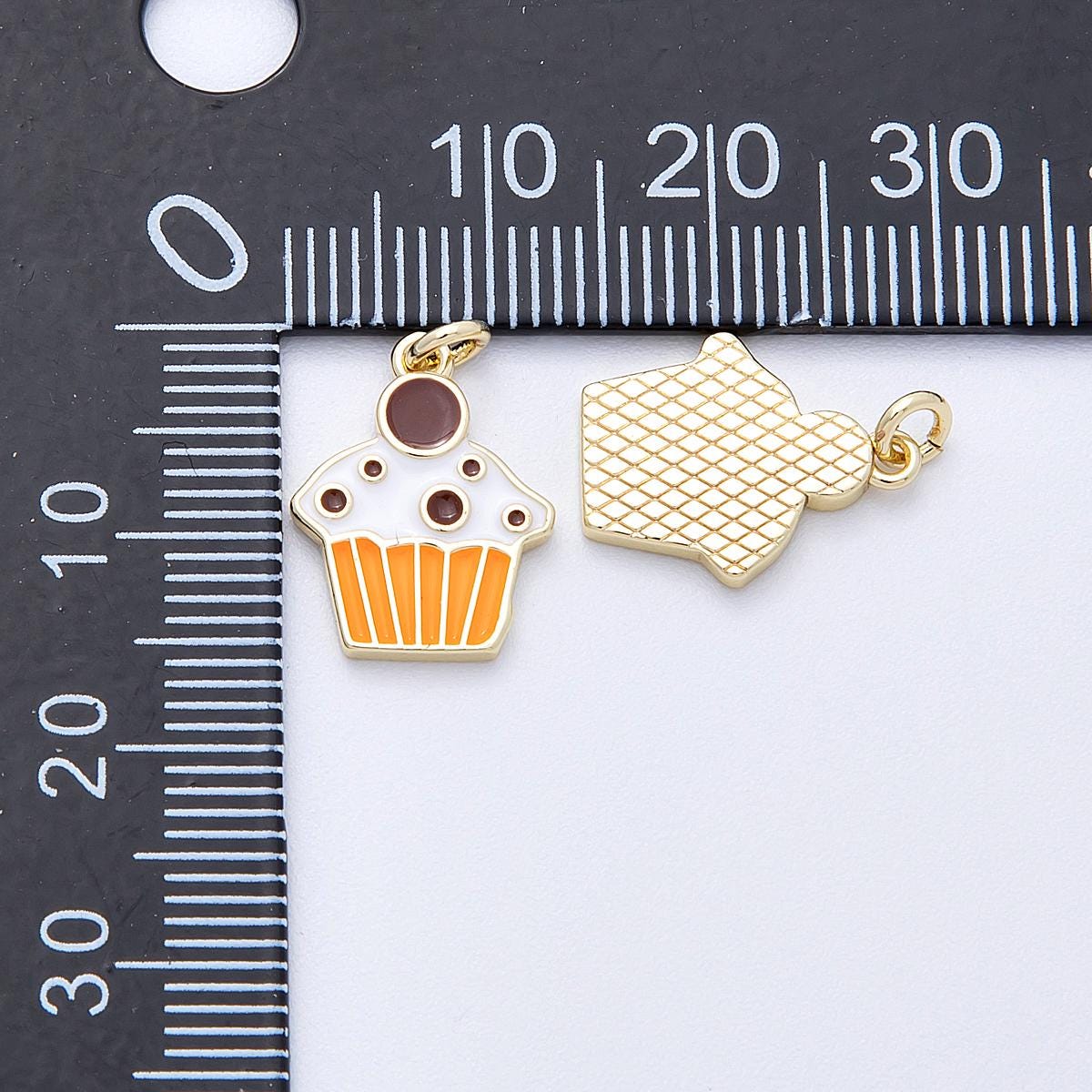 18K Gold Filled Cupcake Pendant Chocolate Strawberry Enamel for Foodie DIY Necklace Bracelet Charms-00155