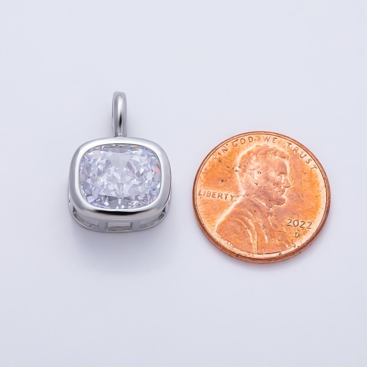 16K Gold Filled 19.5mm Baguette CZ Rounded Bezel Solitaire Pendant in Gold/Silver Square Cushion Cut Diamond Necklace Supply | Charms-01270