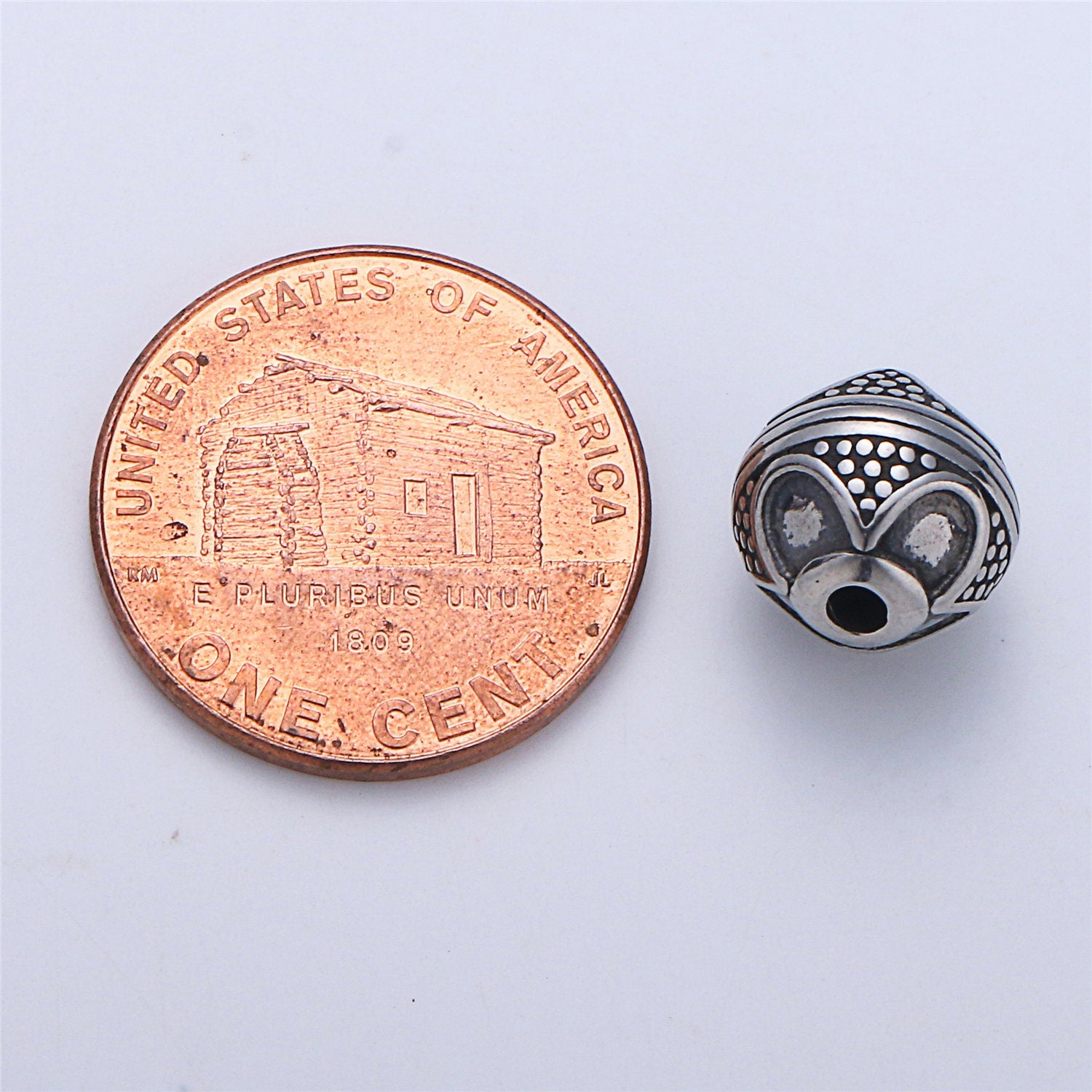 1pc Stainless Steel Lotus Ball Charm Spacer Bead, for DIY Jewelry Making European Charms Beaded Bracelet, Bead Size 11x10mm, B-431