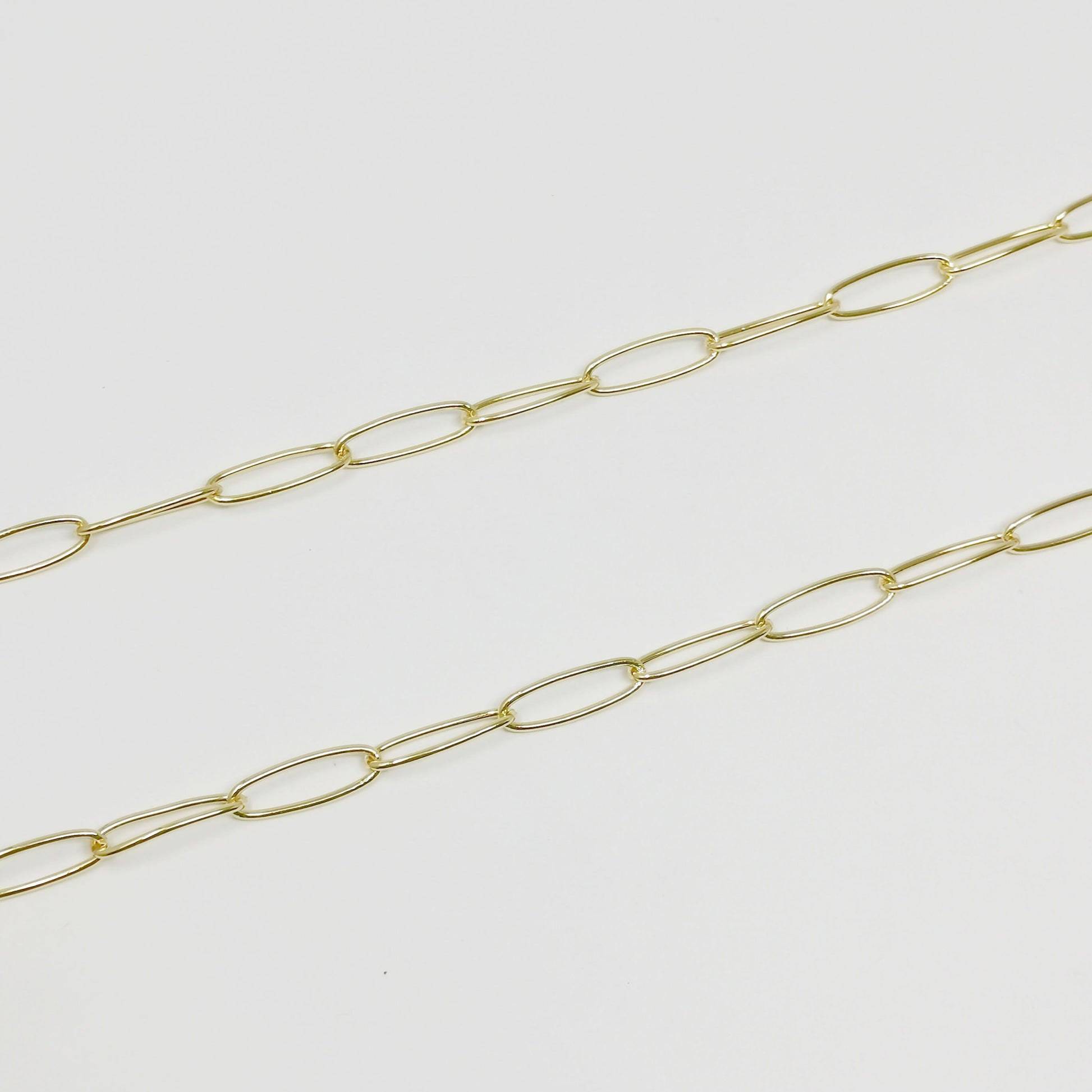 Oval Paperclip Chain 24K Gold by Yard, Oval Link Chain by Foot, Paper Clip Link for DIY Craft, Roll-369