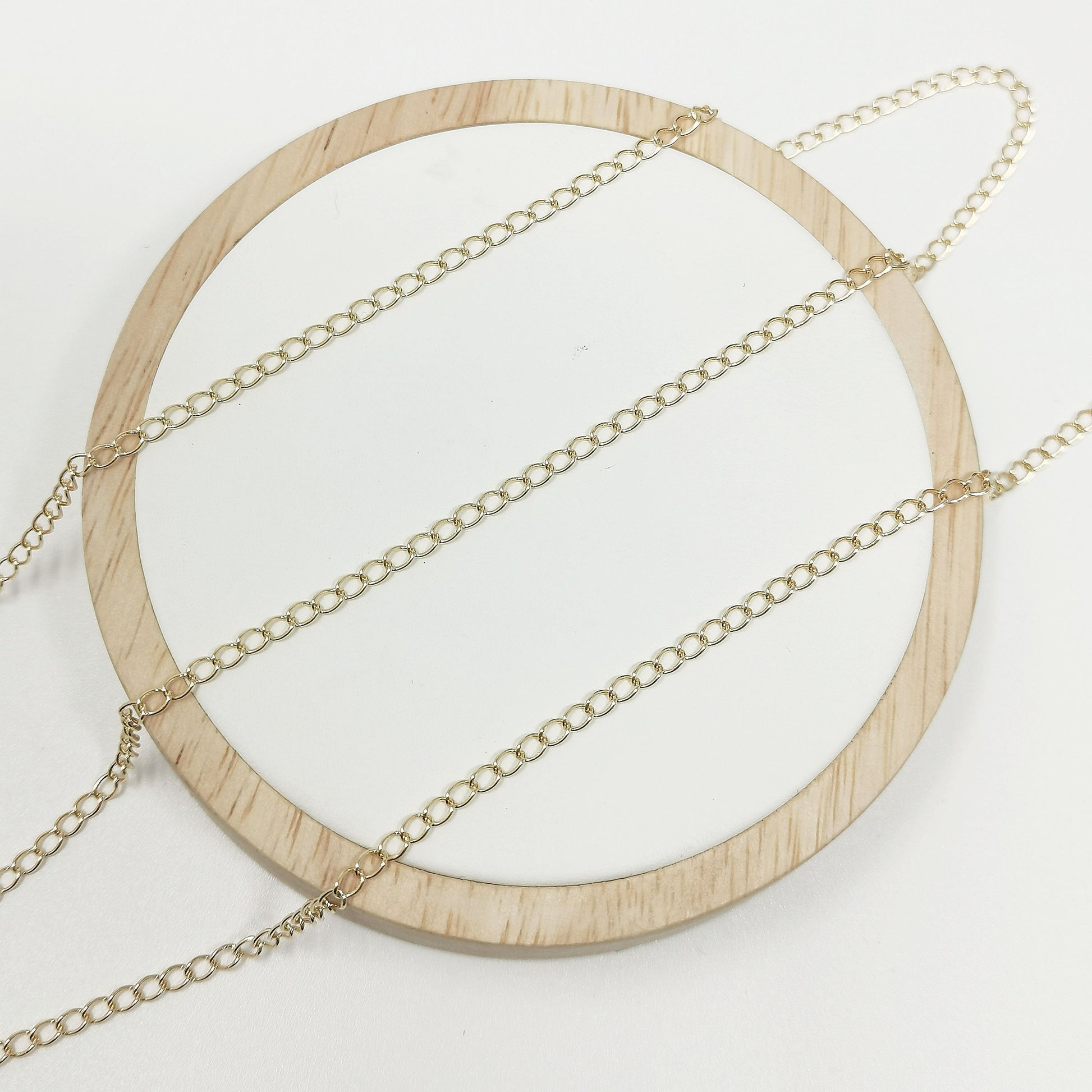Cuban Link Chain 16K Gold by Yard, Miami Link Chain, Wholesale bulk Roll Chain for Jewelry Making, Width is 2.3mmthicknest 0.4mm, 402
