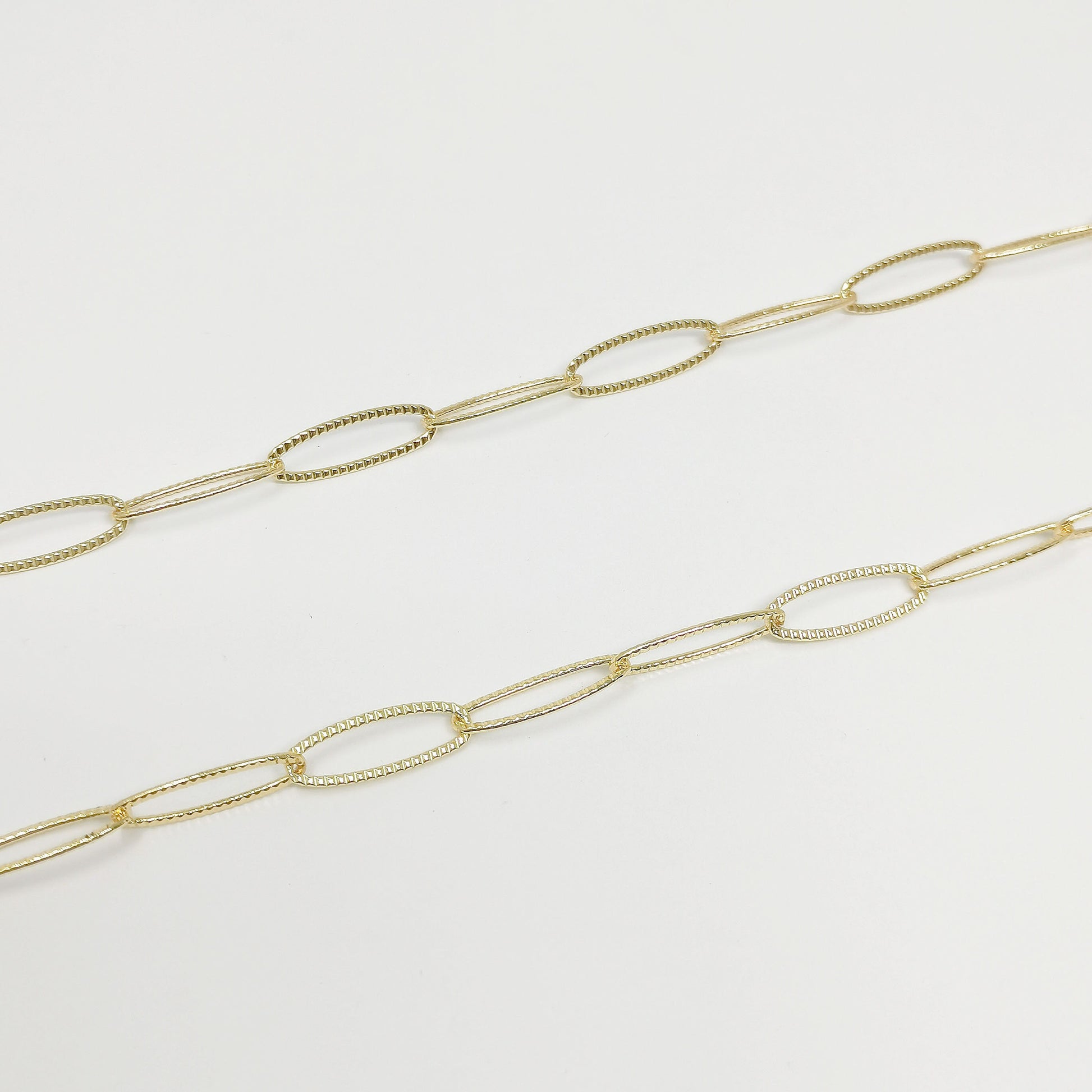 Stripe Paperclip Chain 24K Gold by Yard, Oval Link Chain by Foot, Paper Clip Link for DIY Craft, Roll- 406