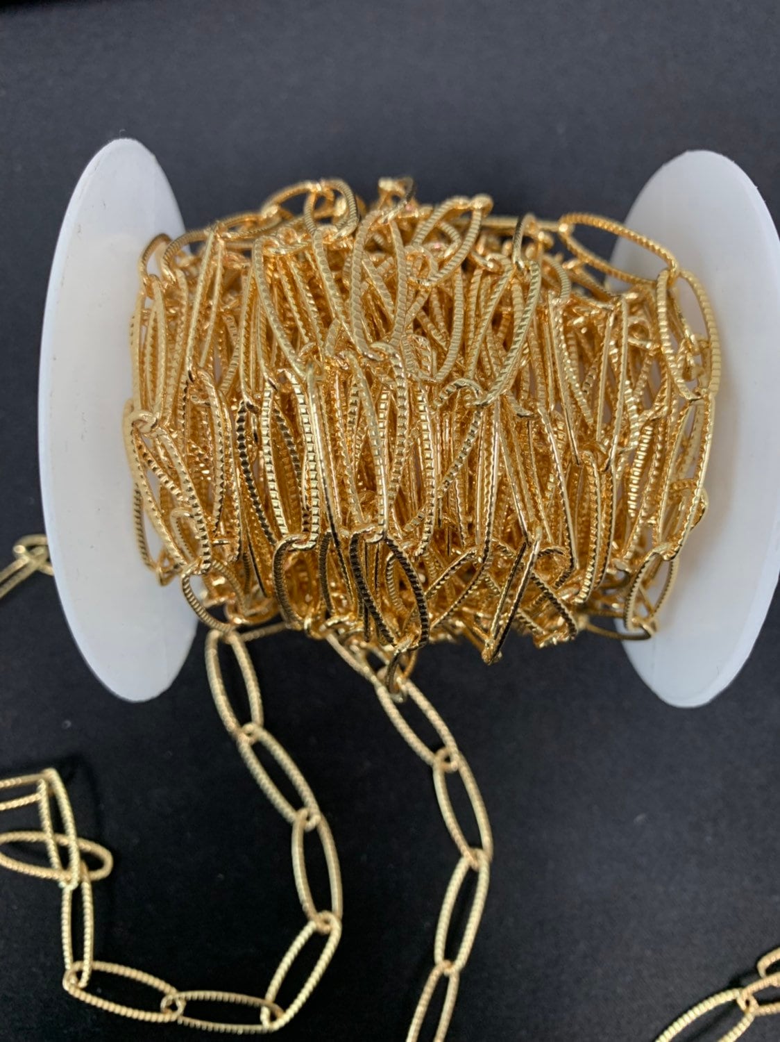 Stripe Paperclip Chain 24K Gold by Yard, Oval Link Chain by Foot, Paper Clip Link for DIY Craft, Roll- 406
