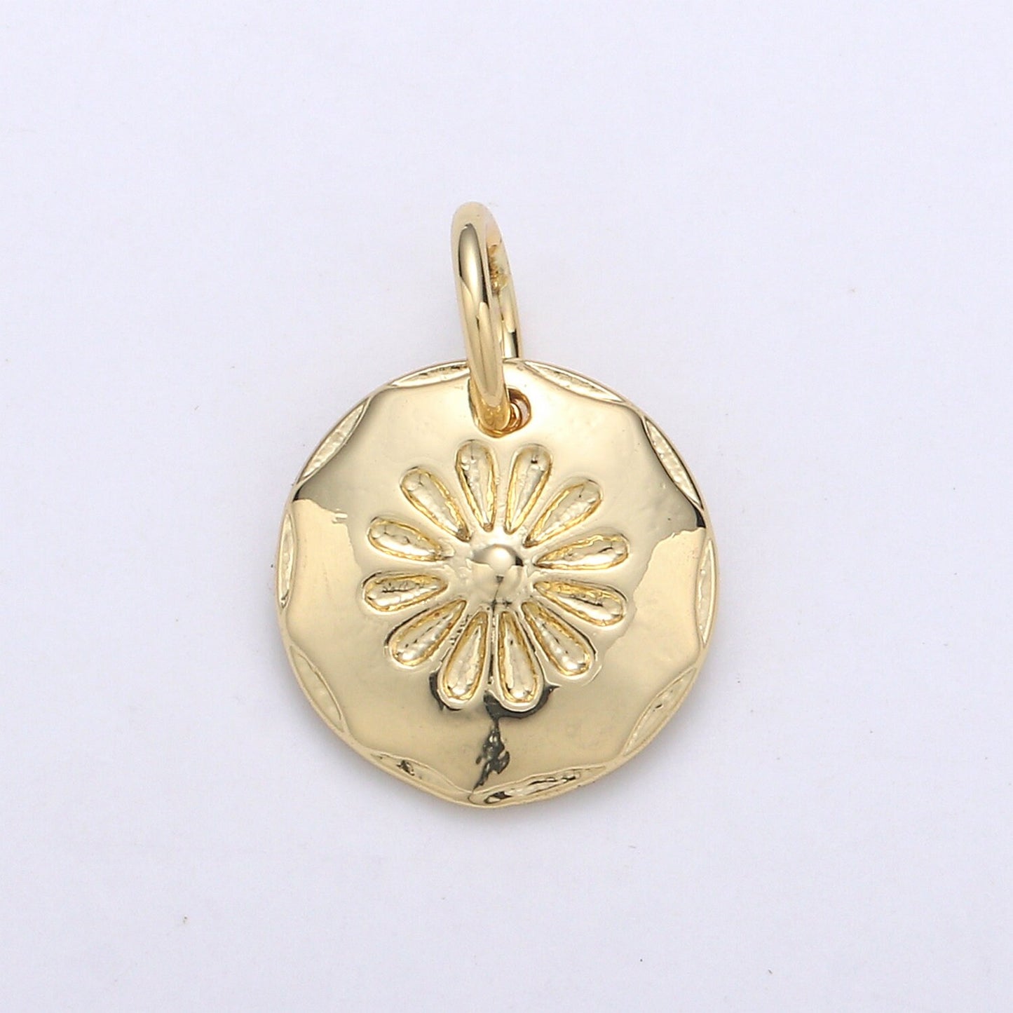 1pc Flower embossed in Round Coin 24K Gold Charm, Daisy Monogram Pendant, Dahlia Stamp Charm For DIY Jewelry, CHGF-2037