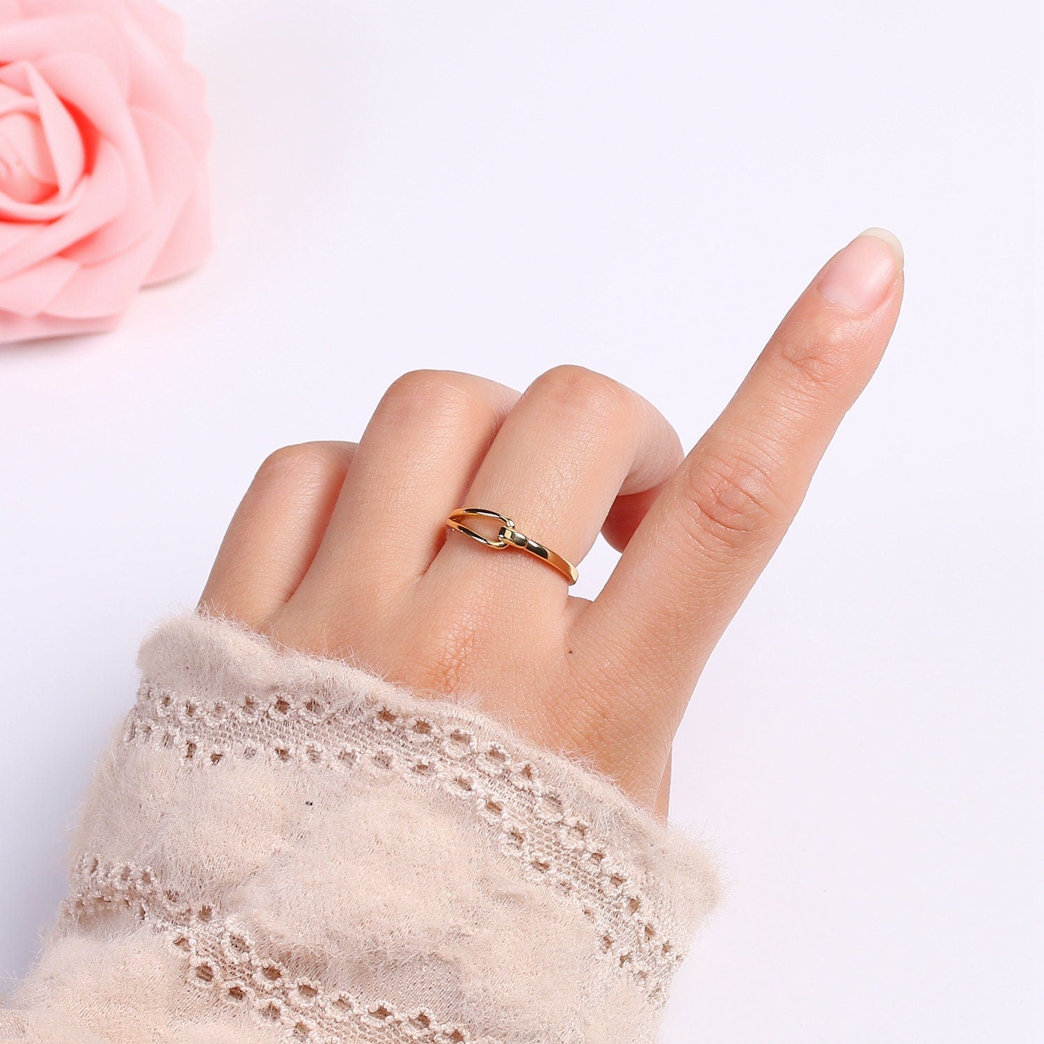 1pc Hold Me Tight Gold Ring, Adjustable Gold Curb Ring, Simple Hook Ring, Grasp Ring. 404